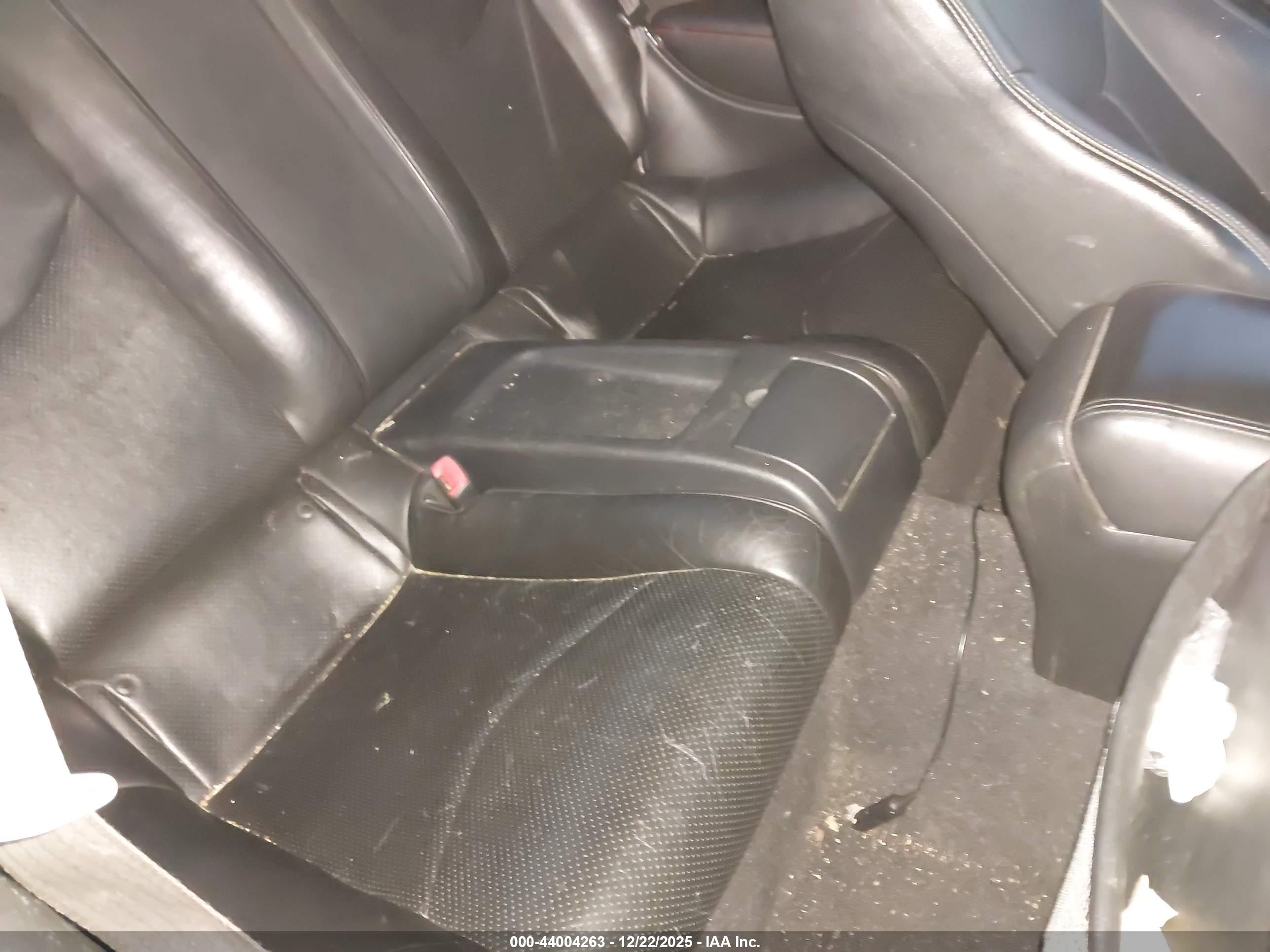 INFINITI G37 image 8