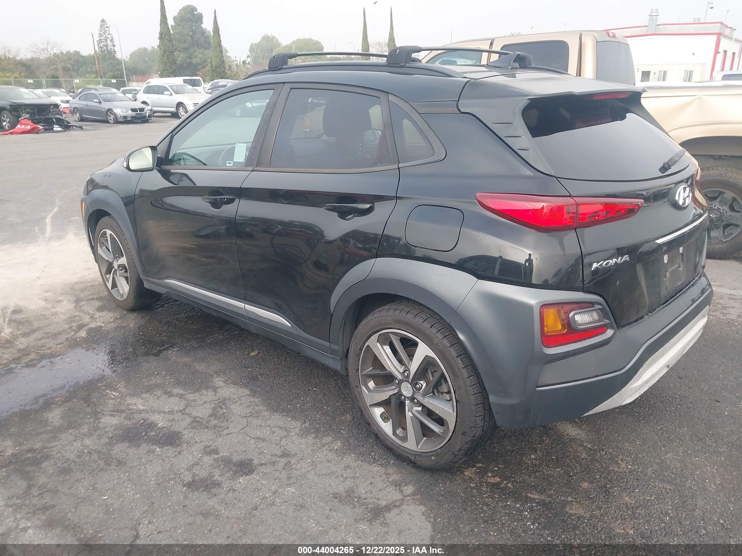 HYUNDAI KONA image 3