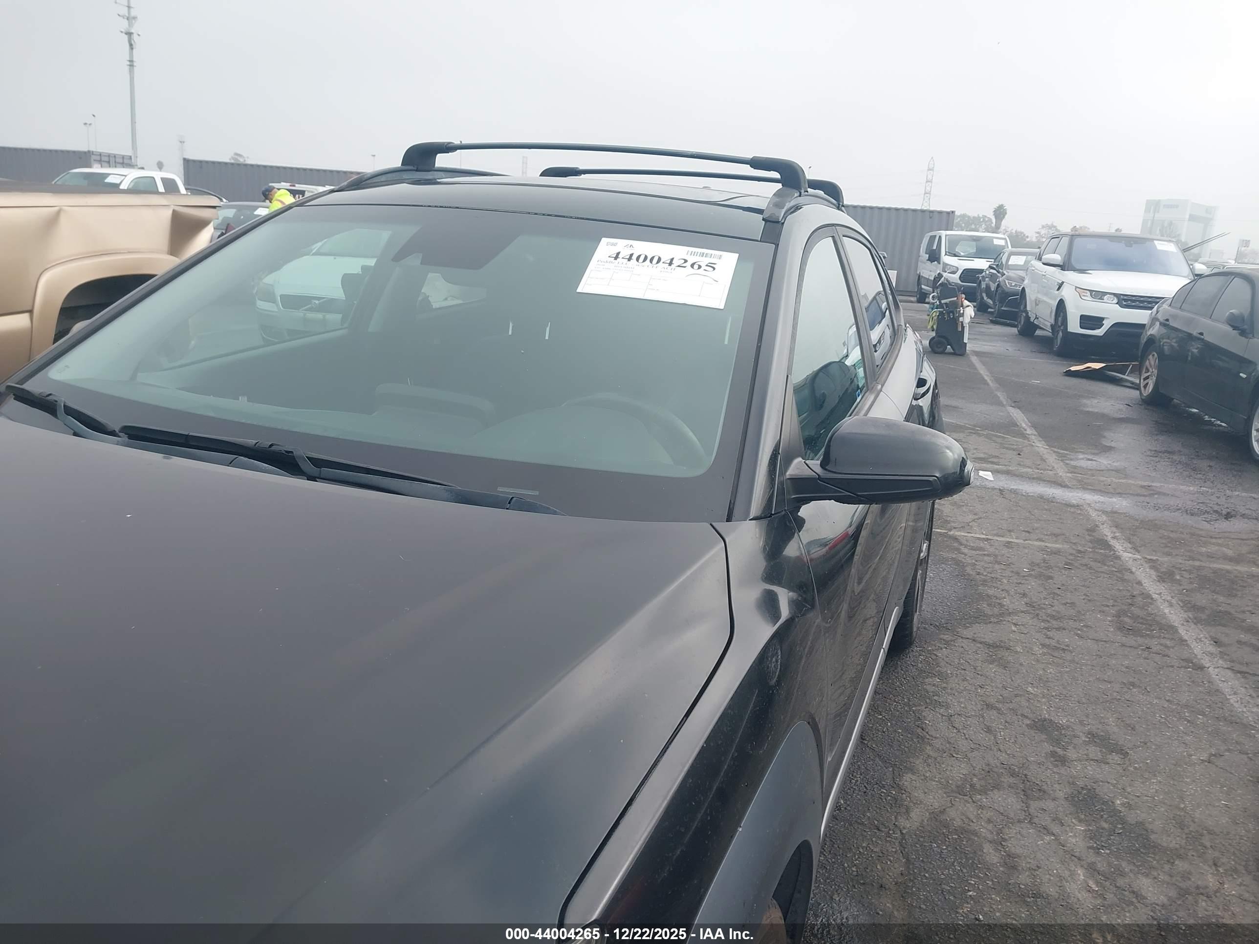 HYUNDAI KONA image 6