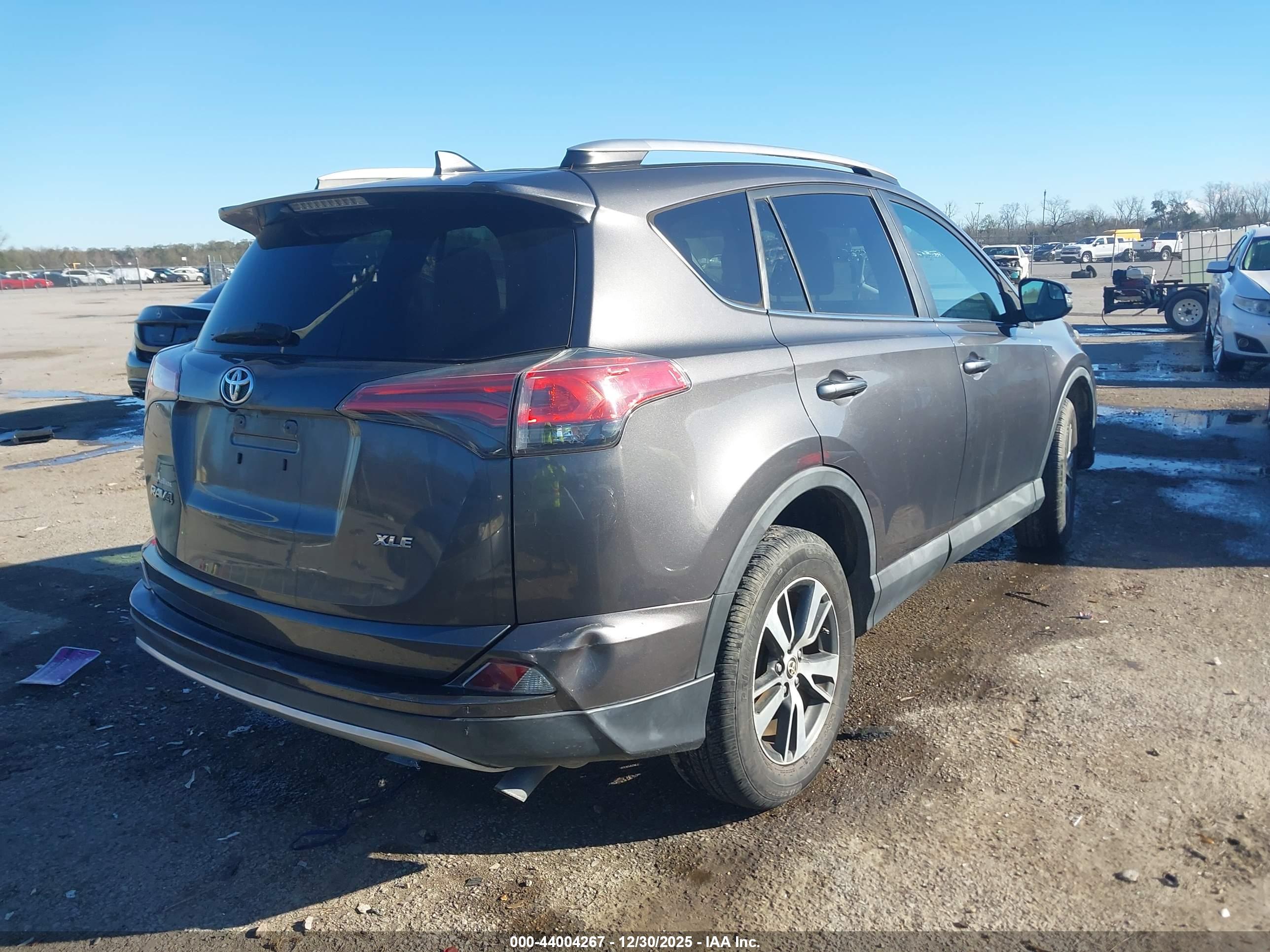 TOYOTA RAV4 image 4