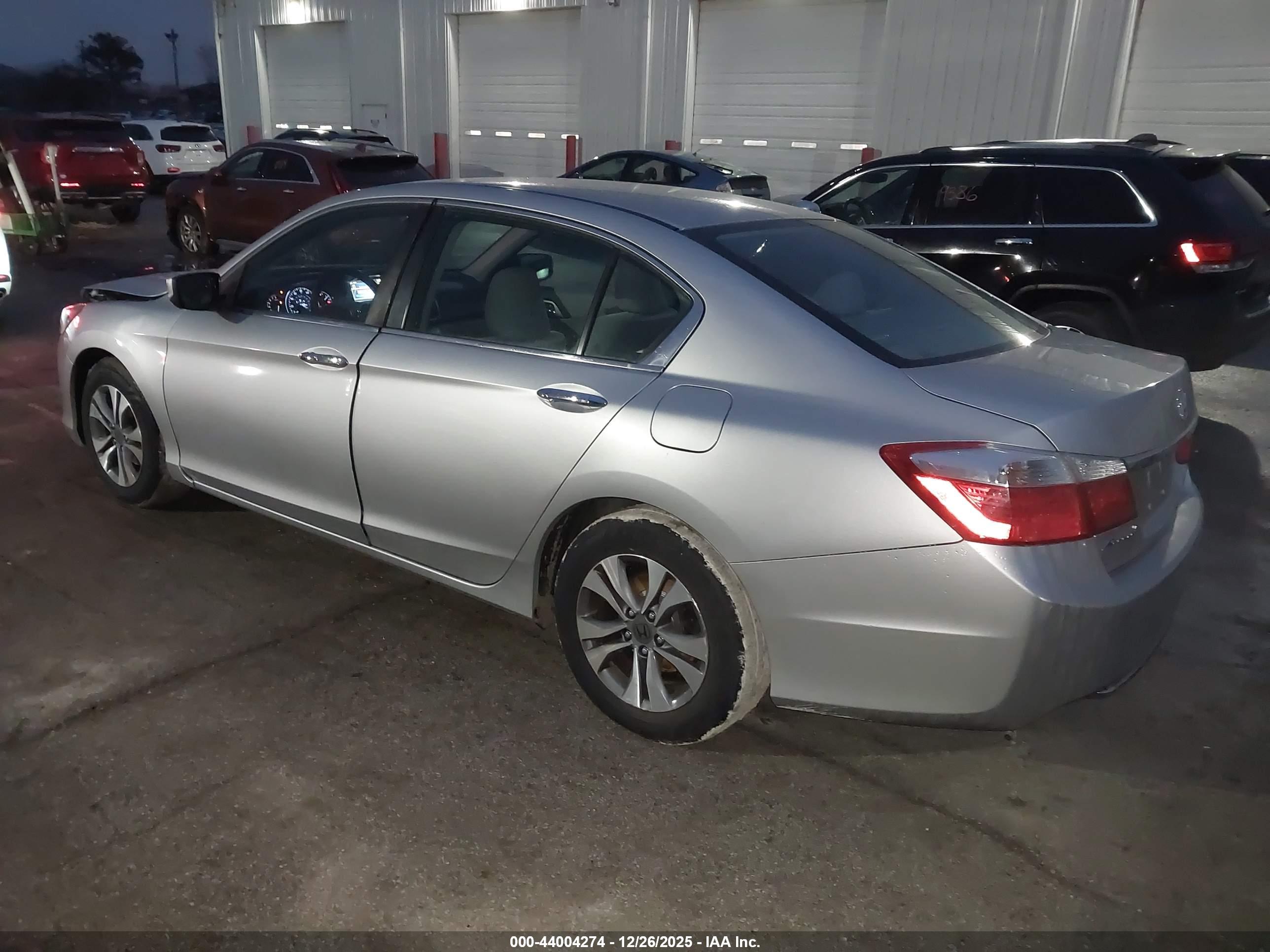 HONDA ACCORD image 3