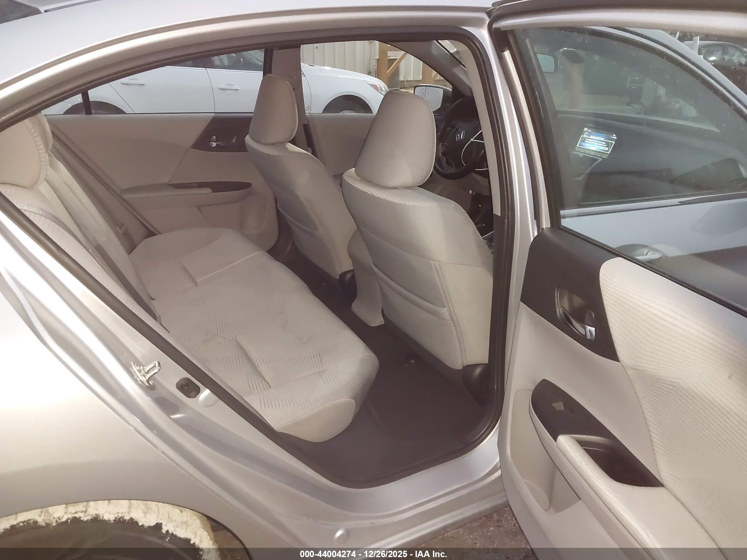 HONDA ACCORD image 8