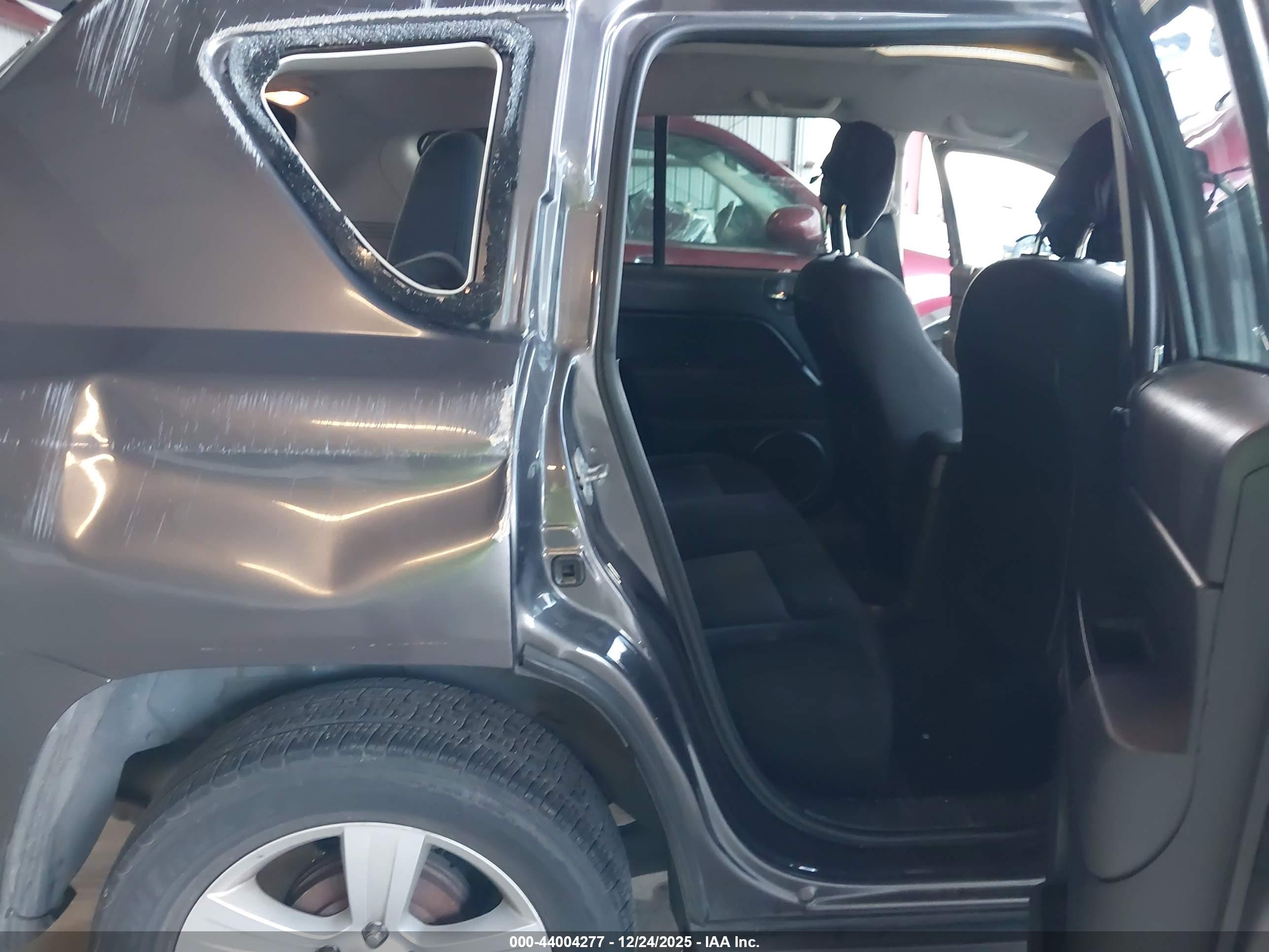 JEEP COMPASS image 8