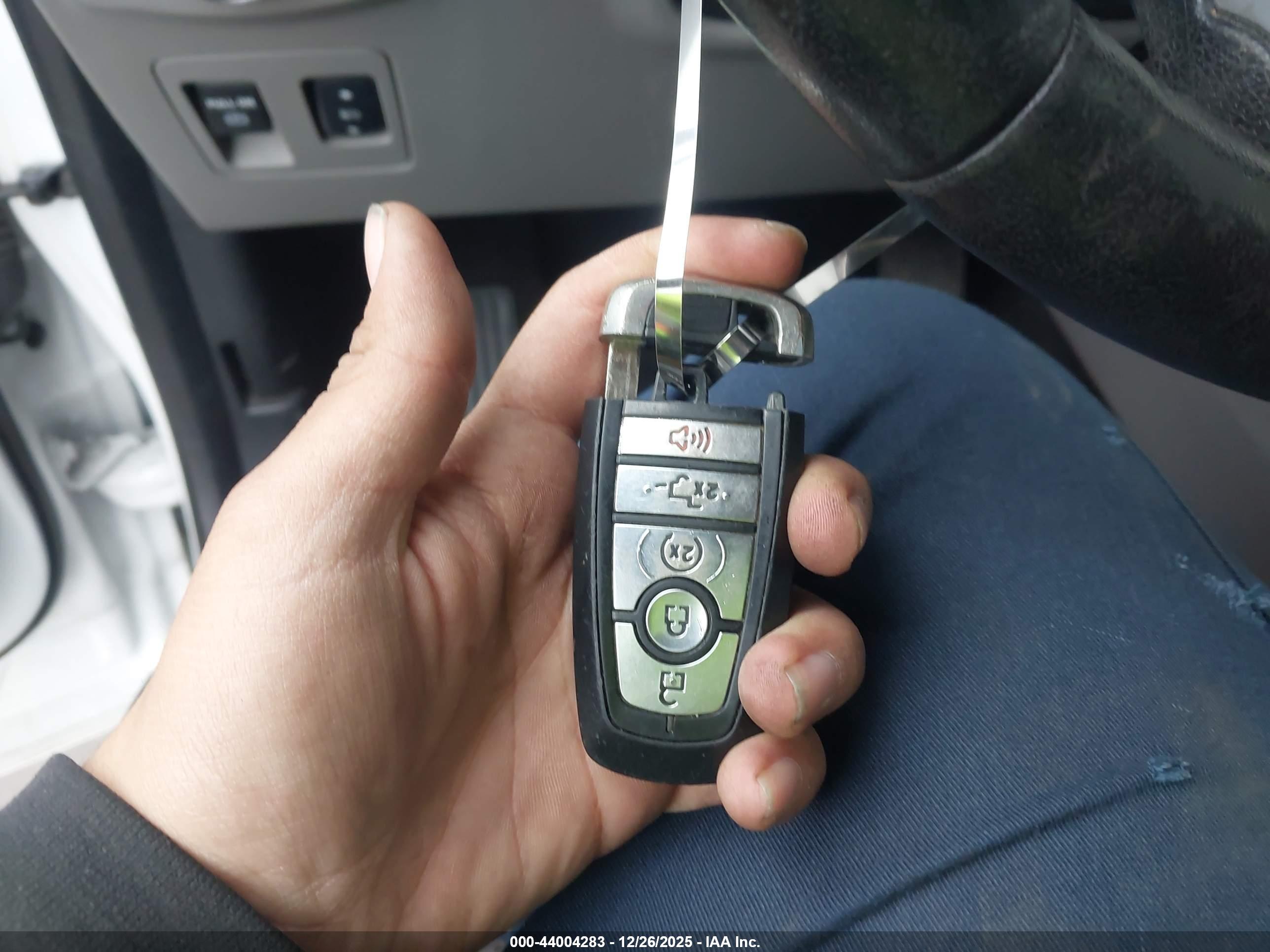 FORD F-150 image 11
