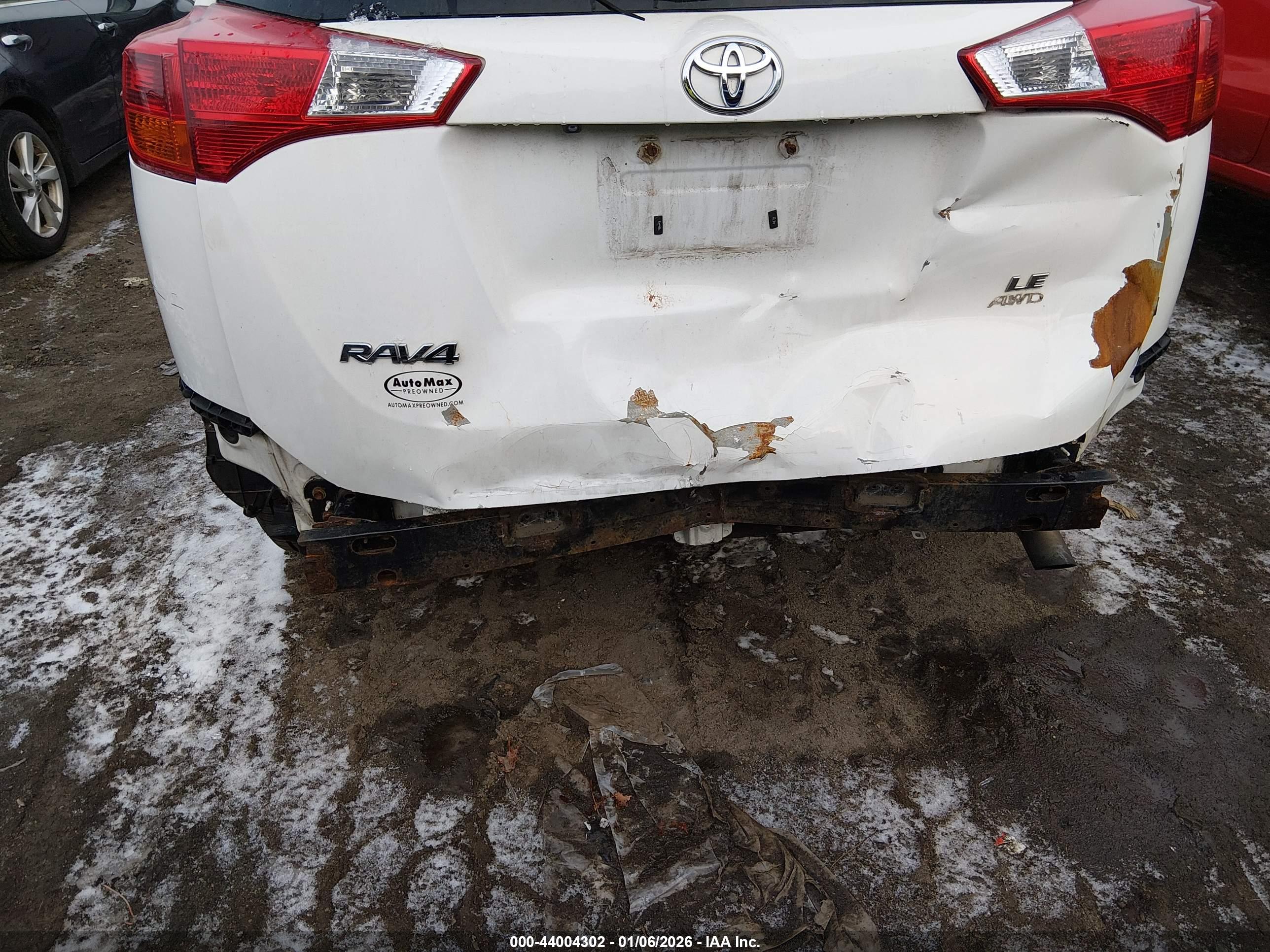 TOYOTA RAV4 image 6