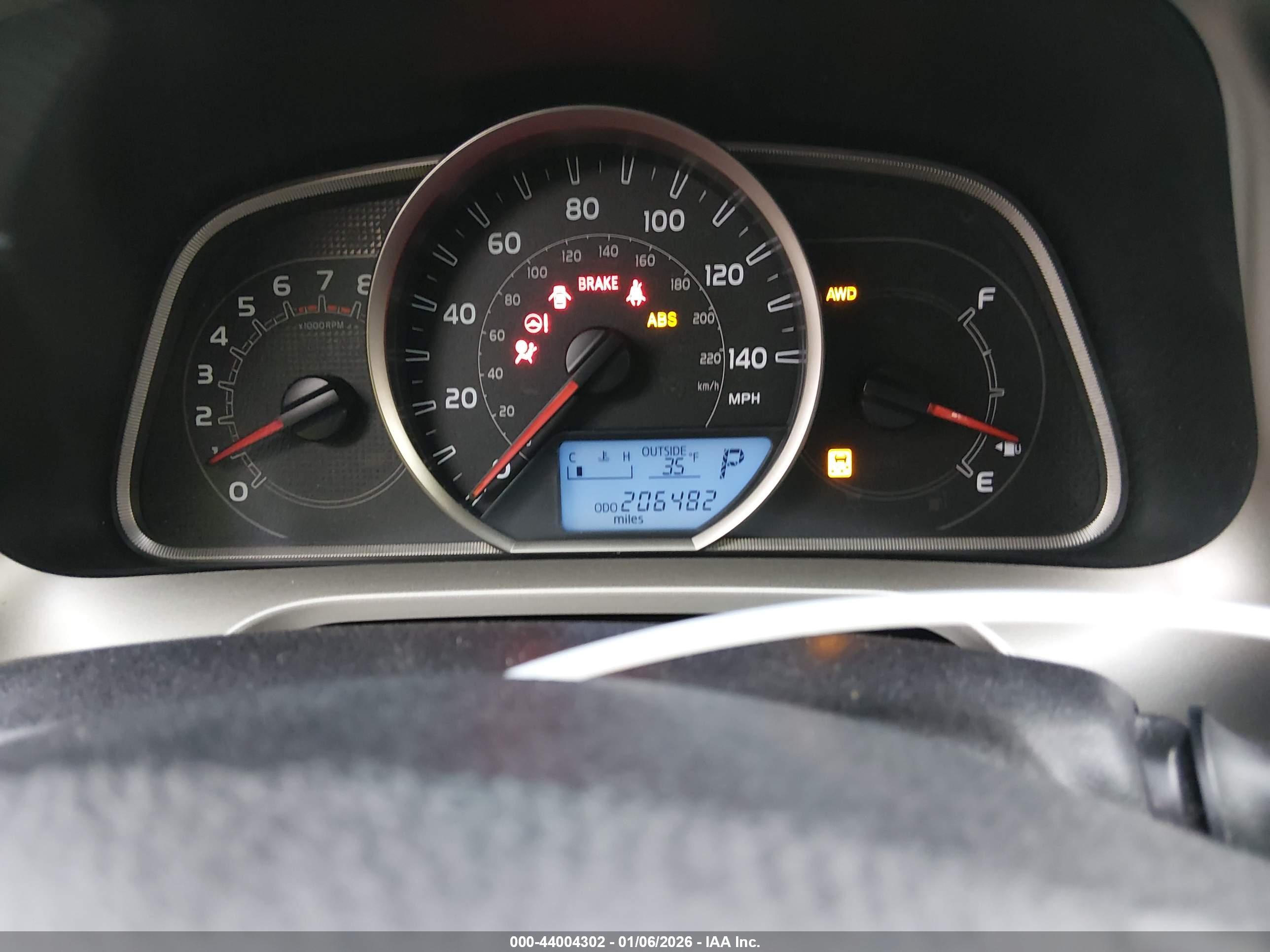 TOYOTA RAV4 image 7