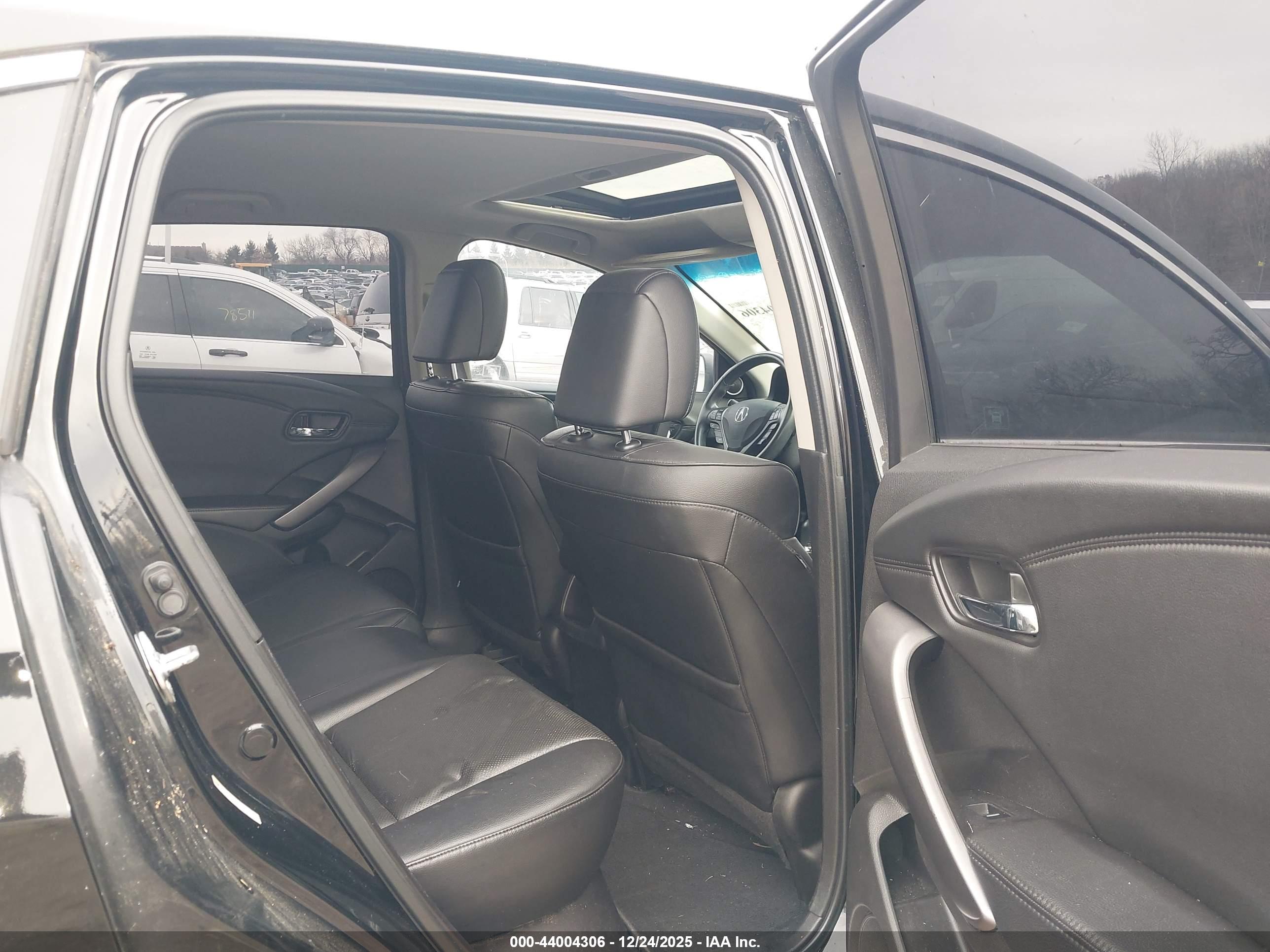 ACURA RDX image 8