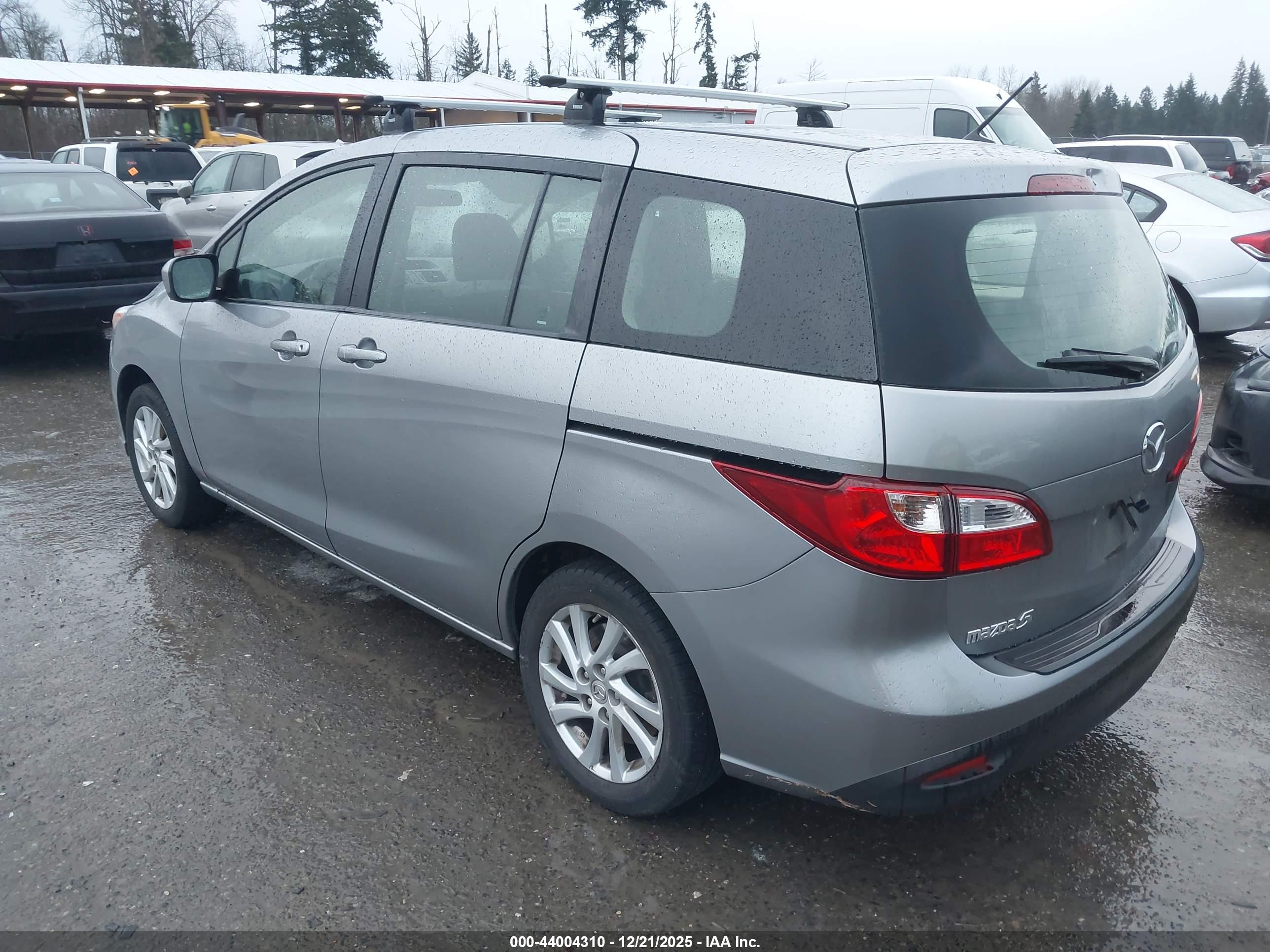 MAZDA MAZDA5 image 3