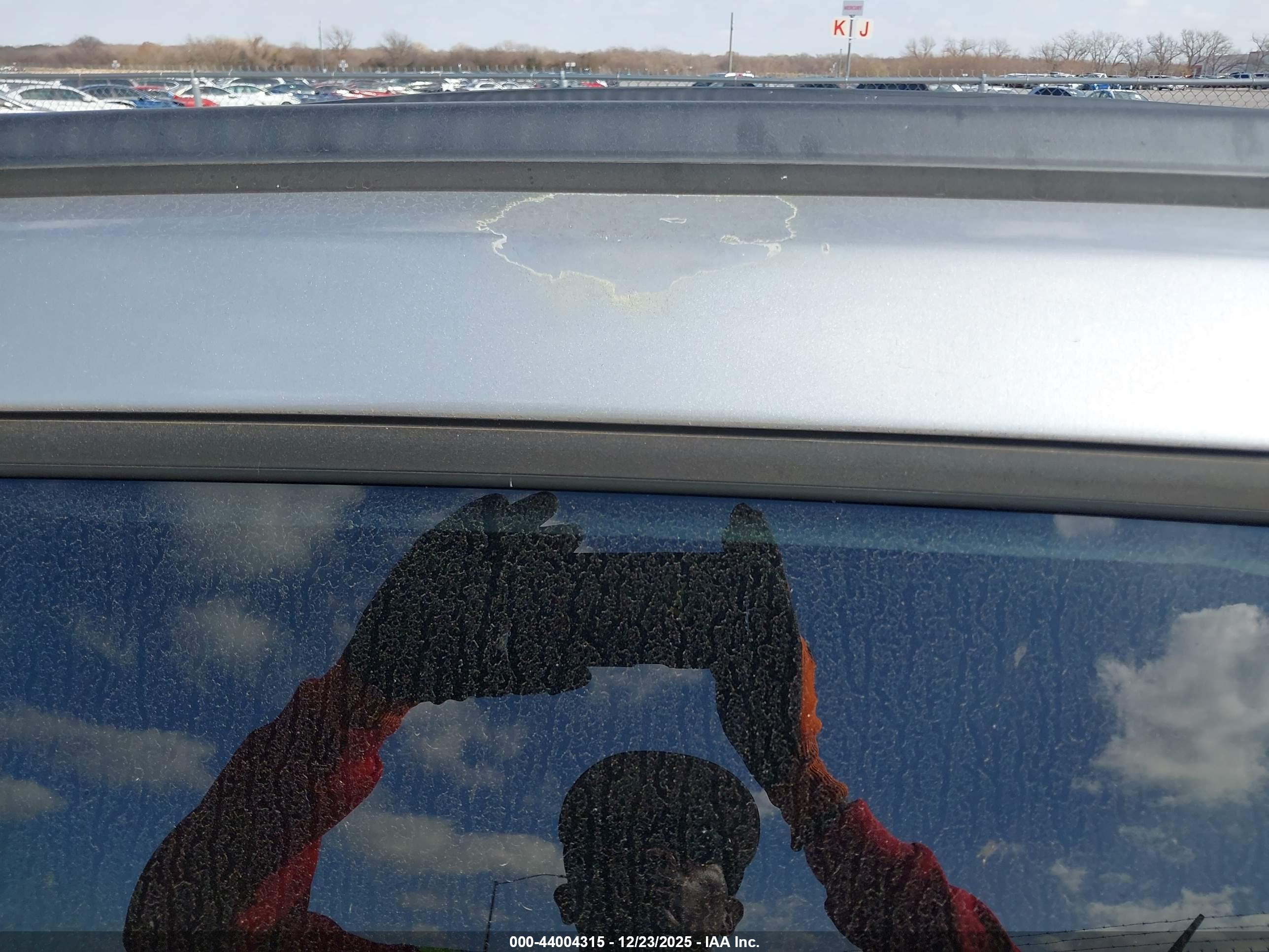CHEVROLET TRAVERSE image 6
