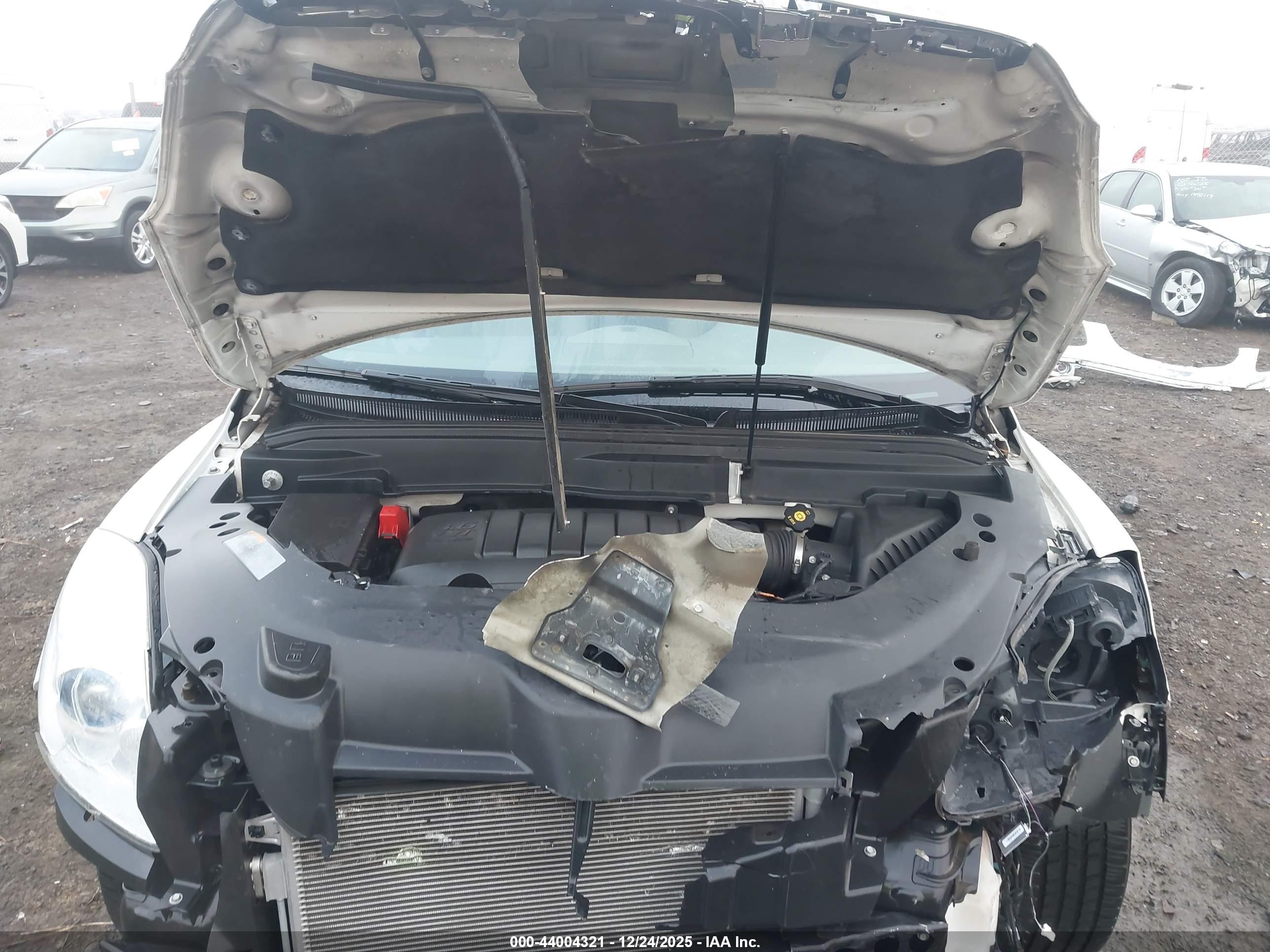 BUICK ENCLAVE image 10