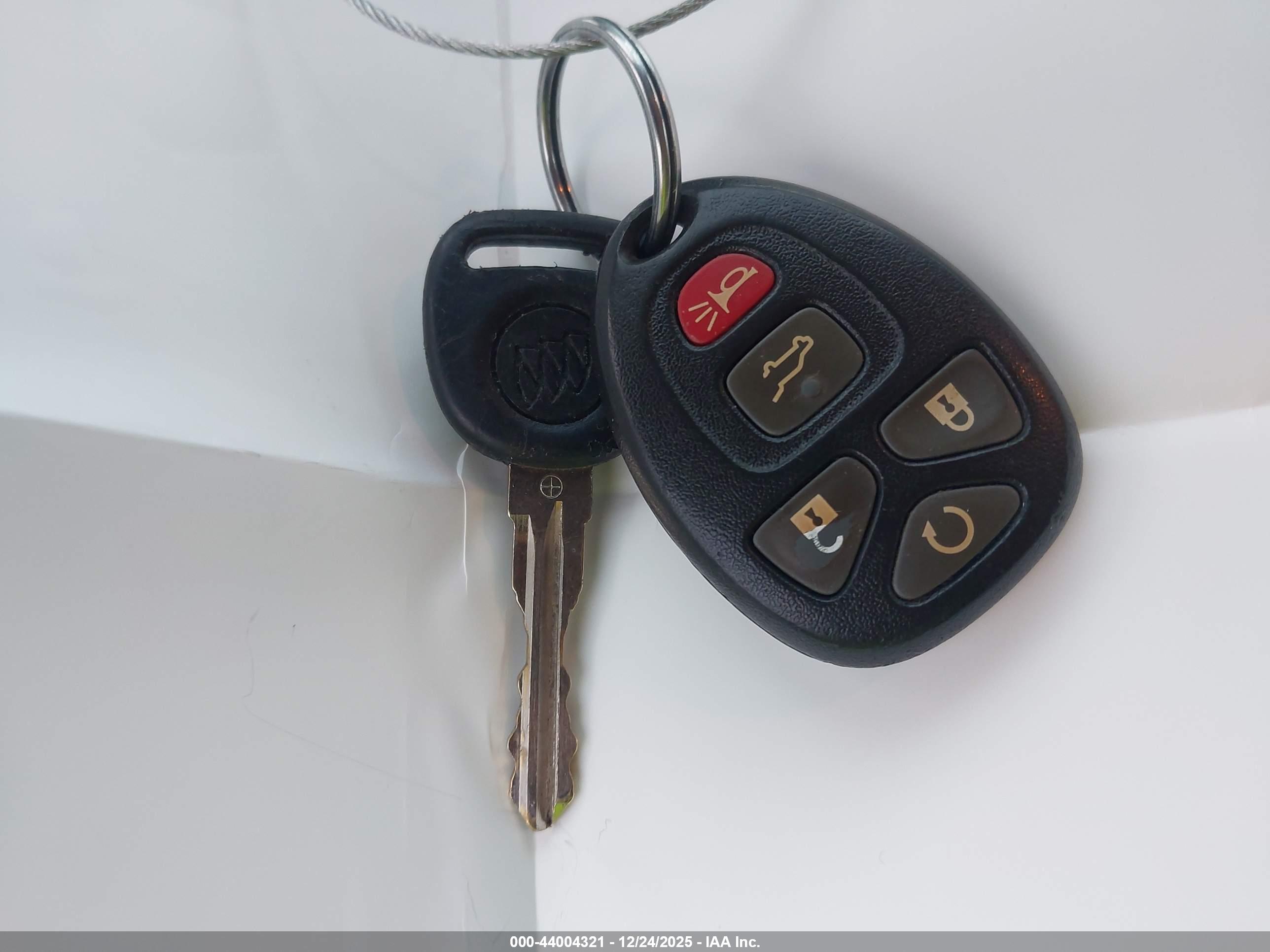 BUICK ENCLAVE image 11