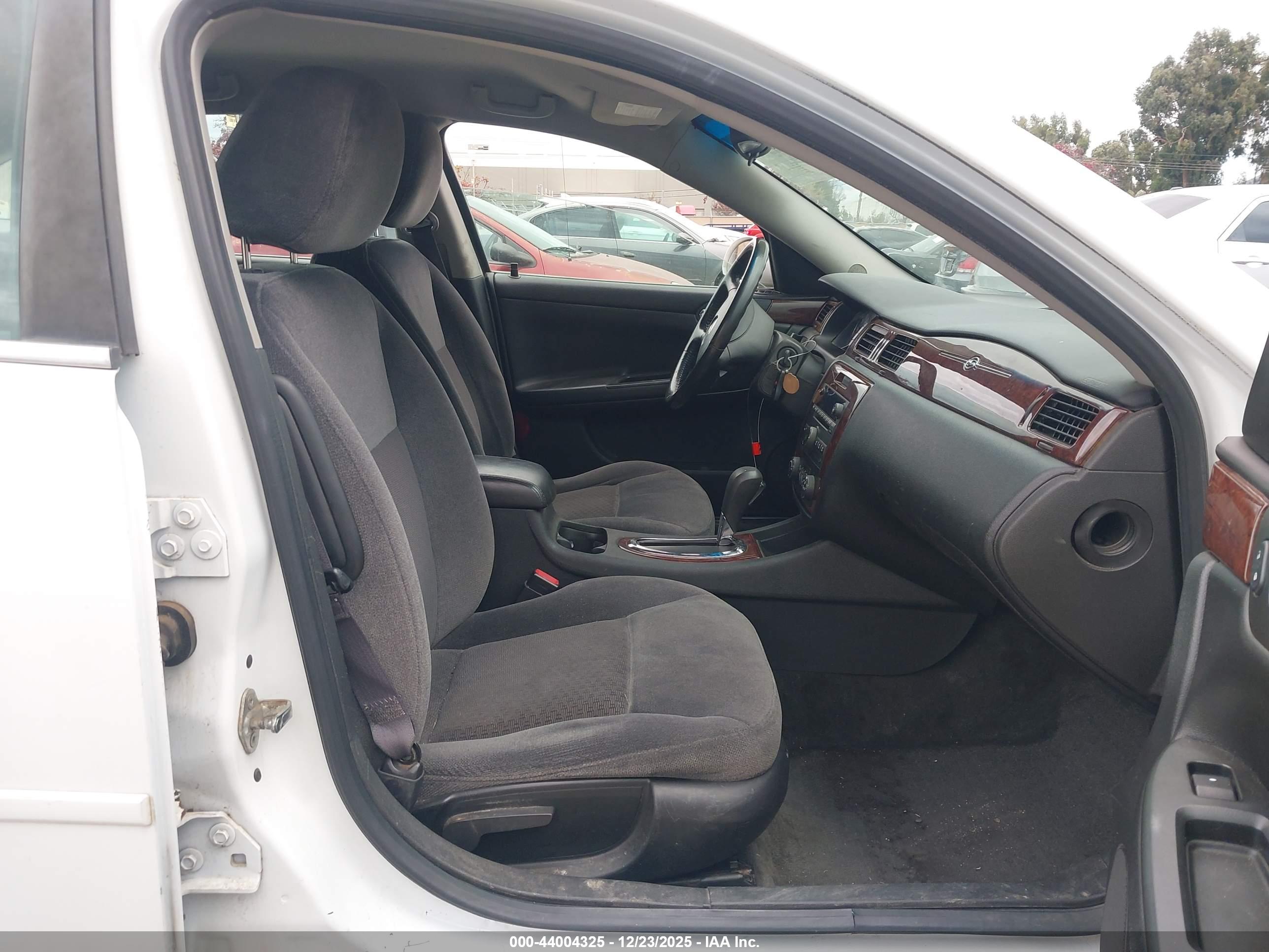 CHEVROLET IMPALA image 5