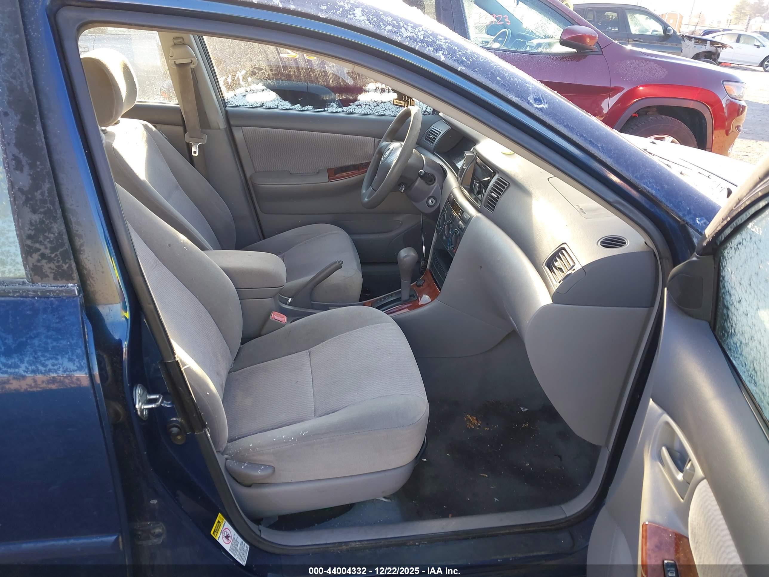 TOYOTA COROLLA image 5