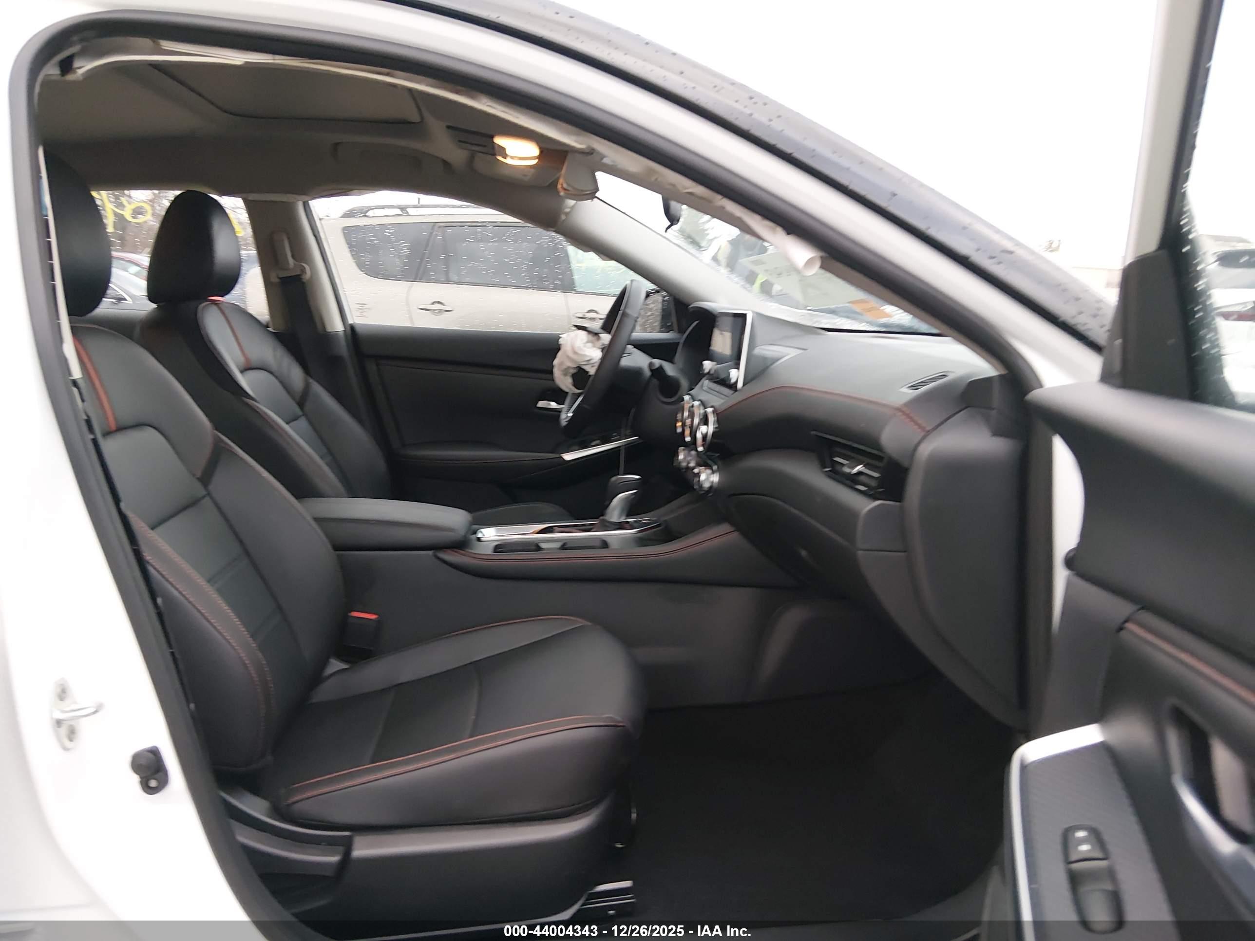 NISSAN SENTRA image 5