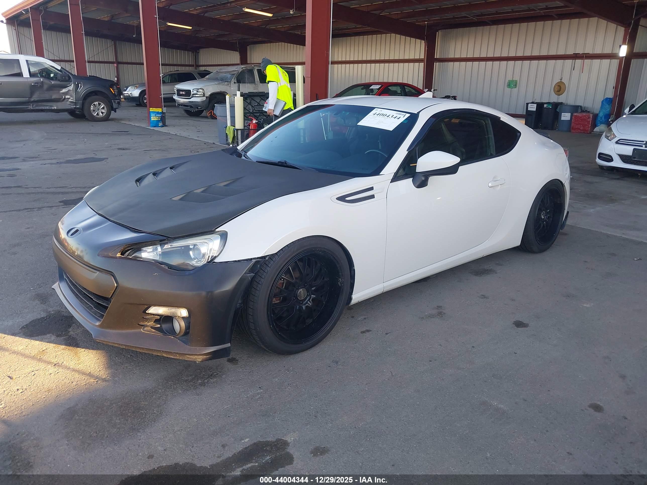 SUBARU BRZ image 2
