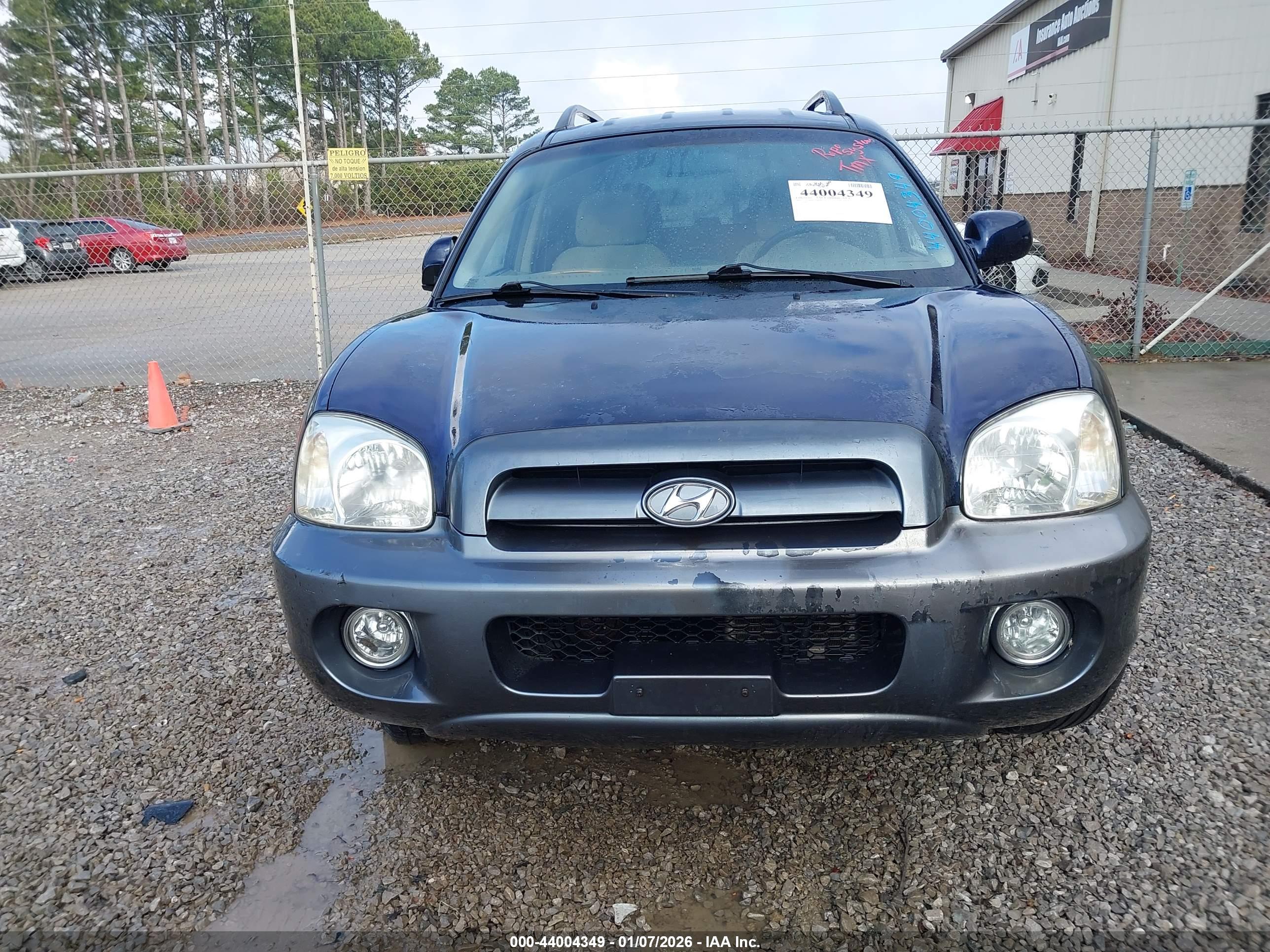 HYUNDAI SANTA image 6