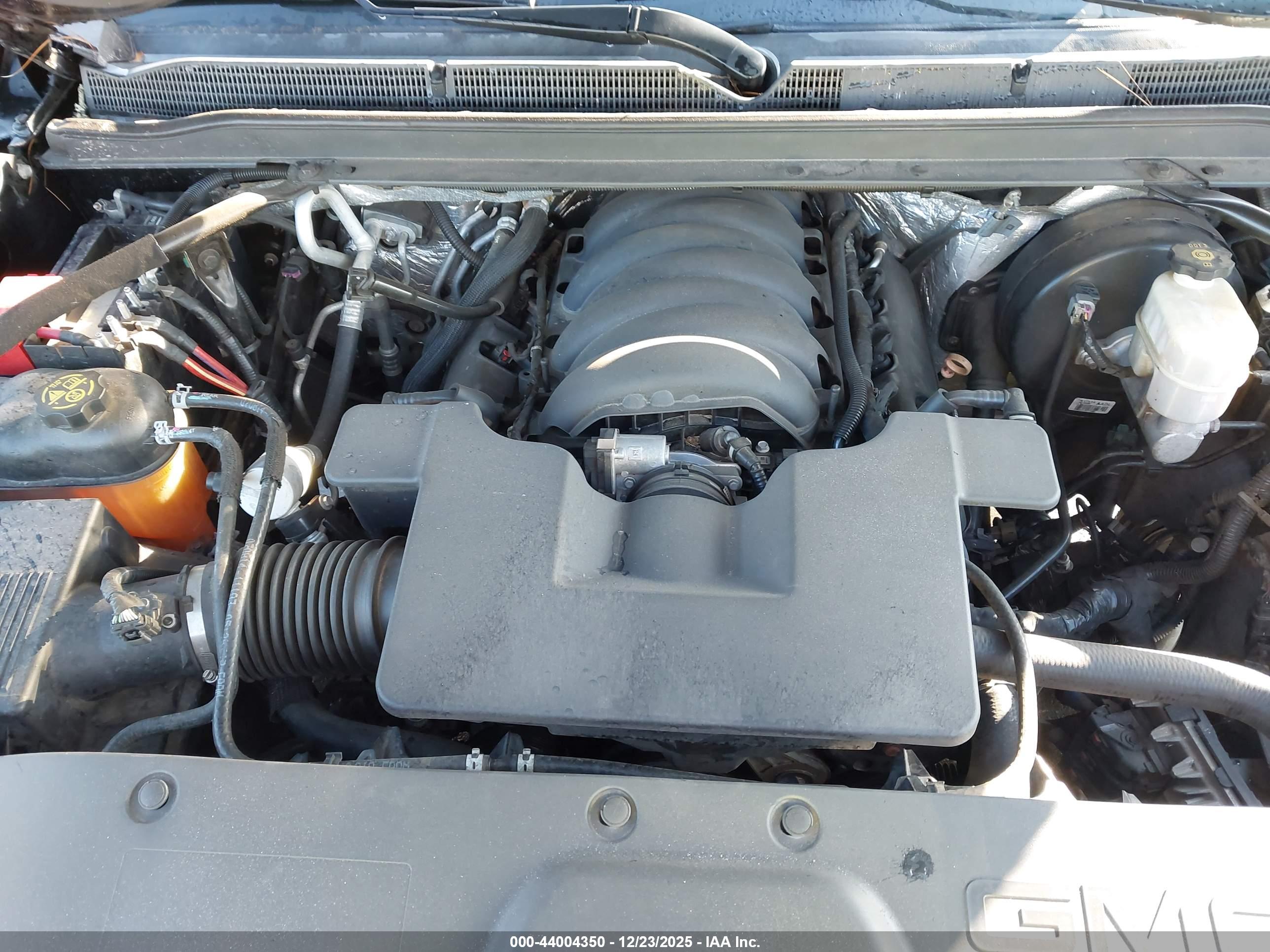 GMC YUKON image 10