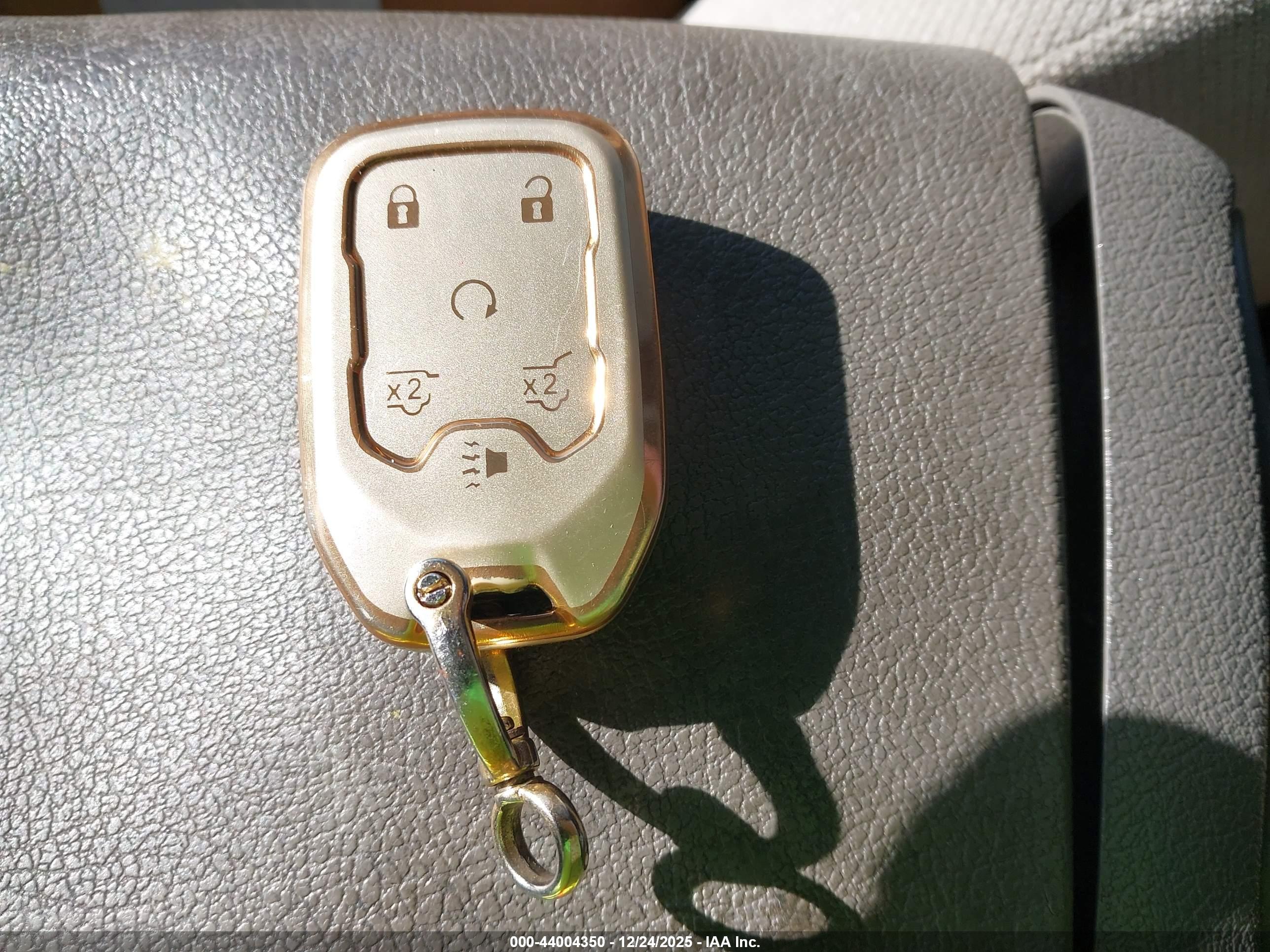 GMC YUKON image 11