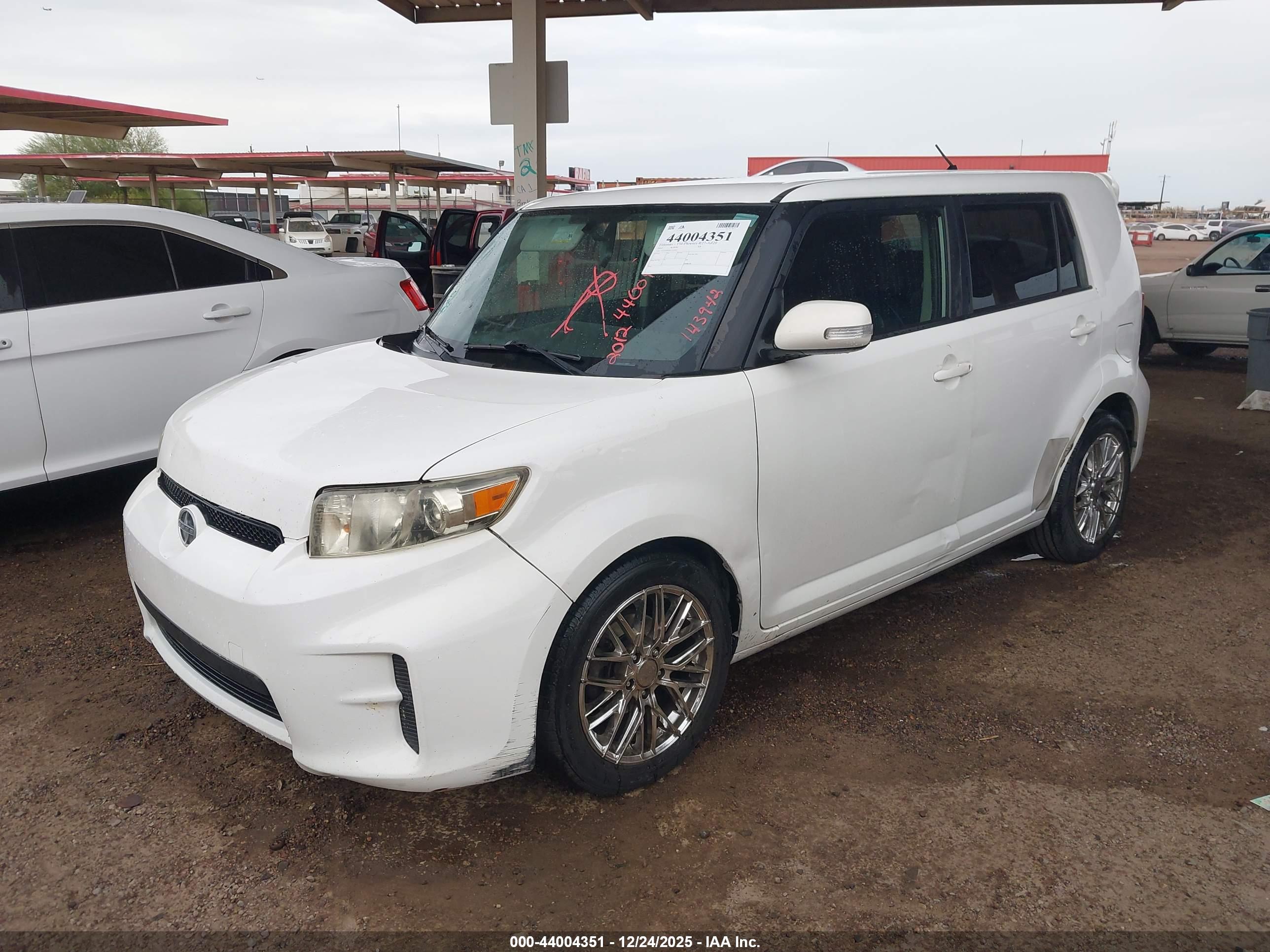 SCION XB image 2