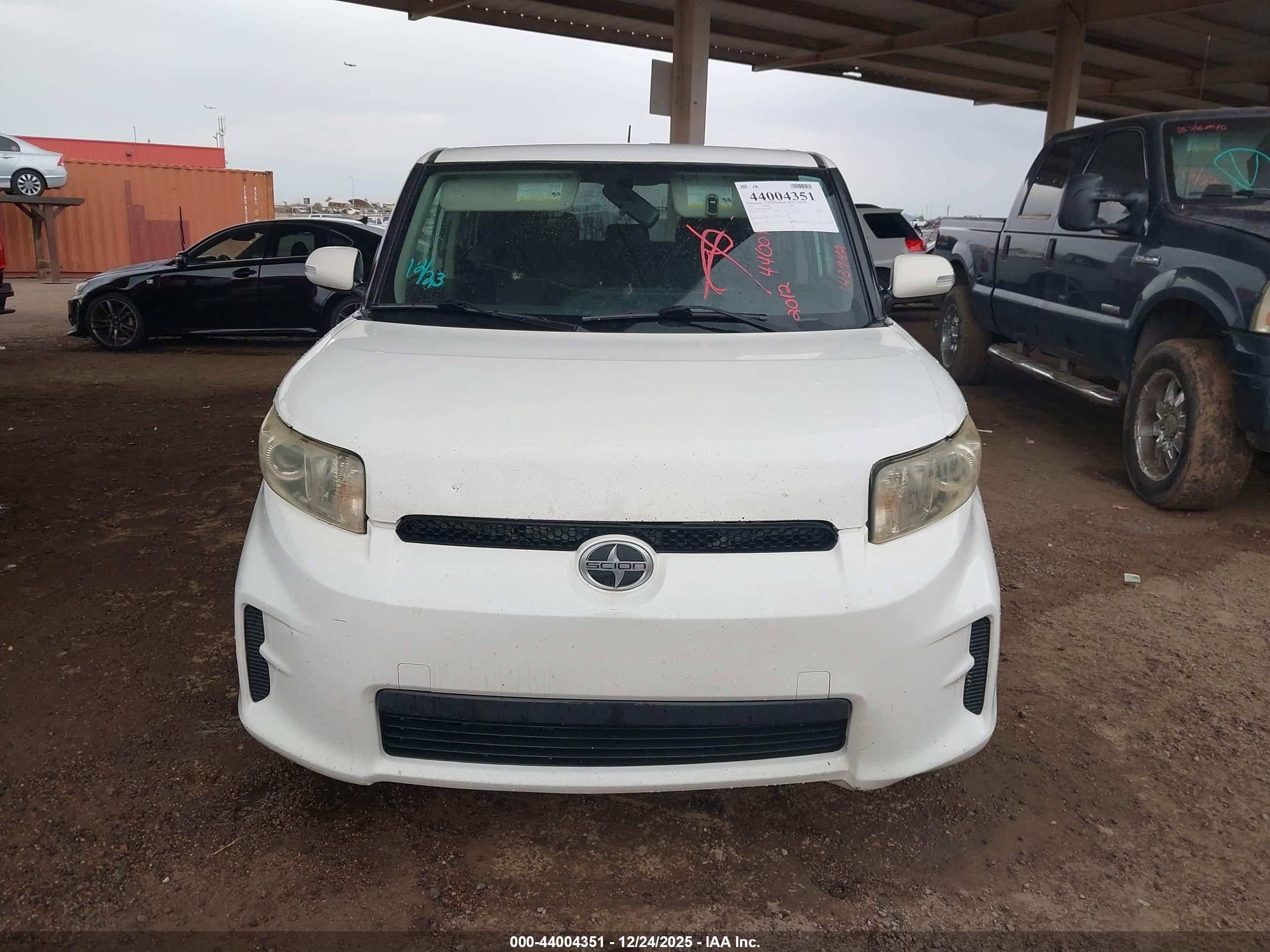 SCION XB image 6