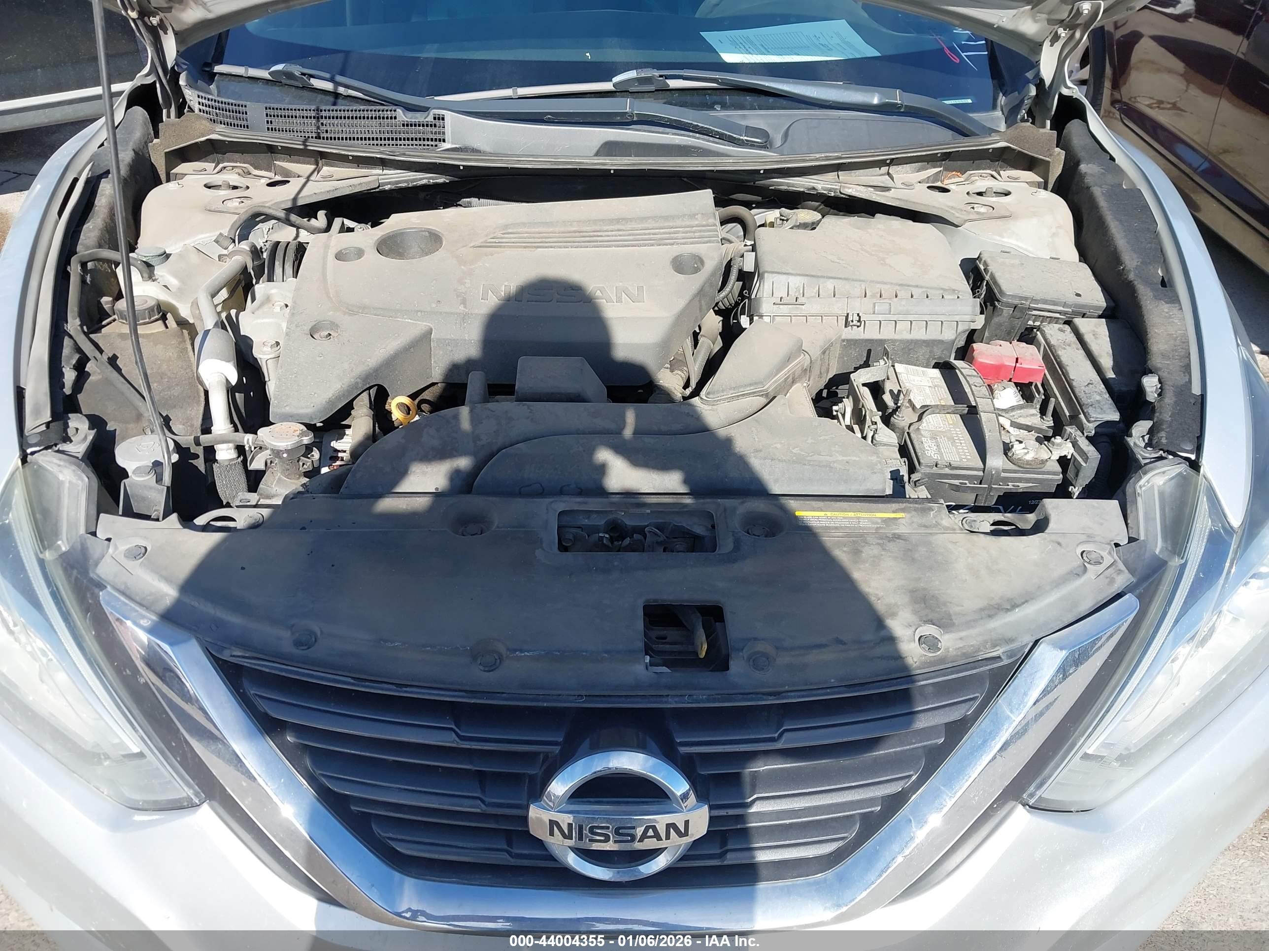 NISSAN ALTIMA image 10
