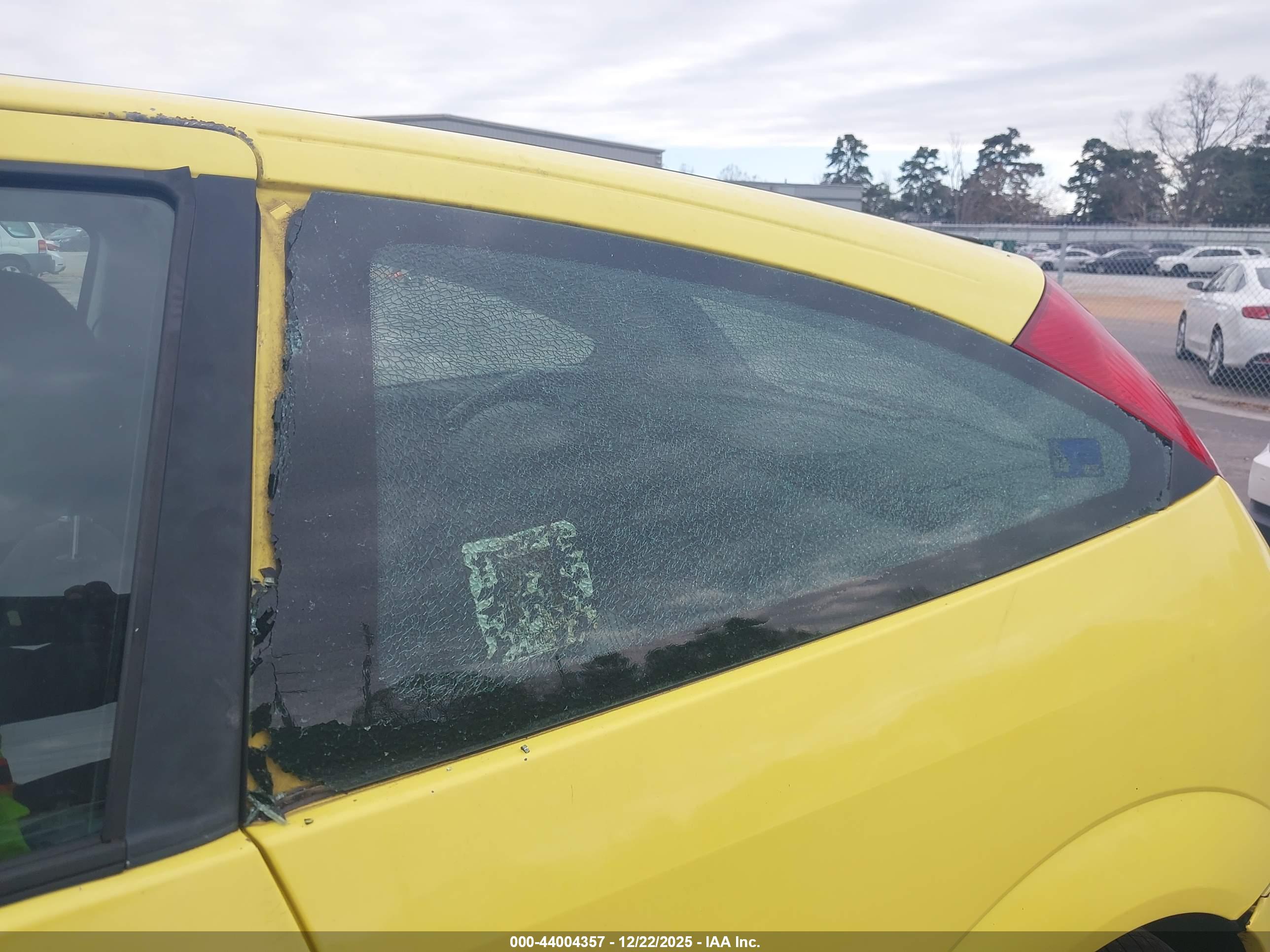 FORD FOCUS image 6