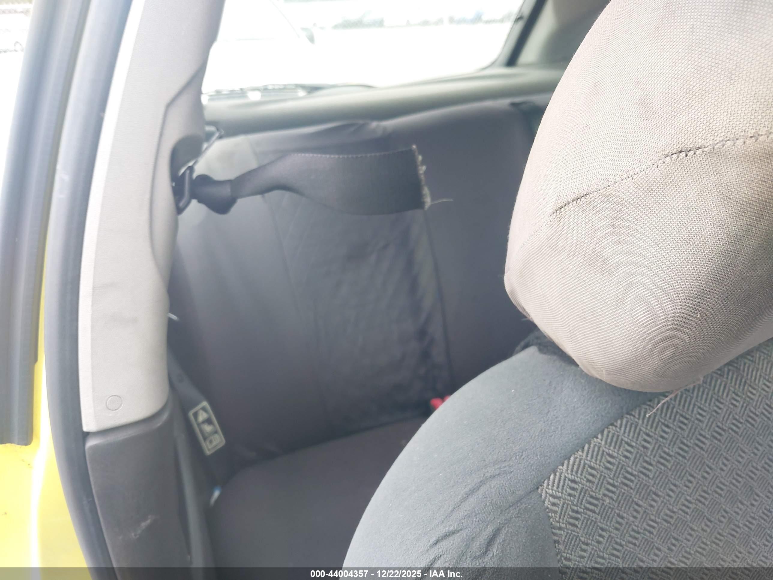 FORD FOCUS image 8
