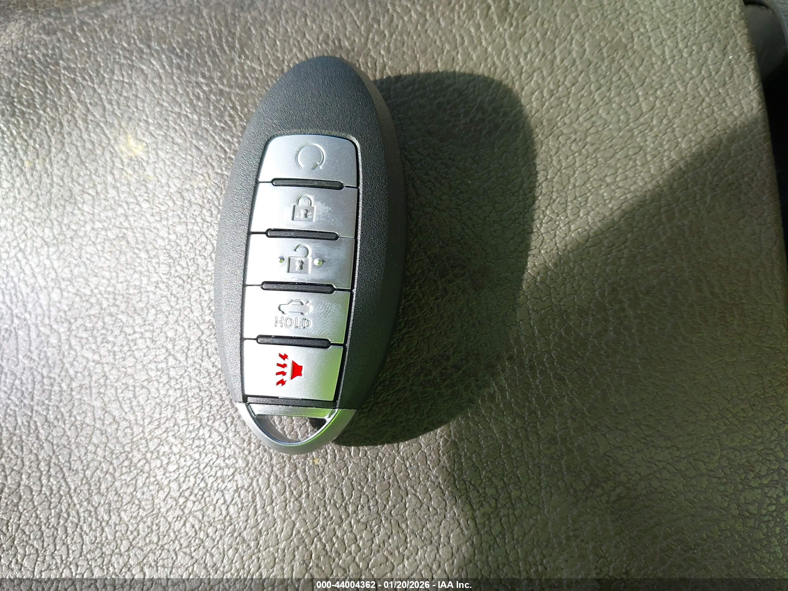 NISSAN ROGUE image 11