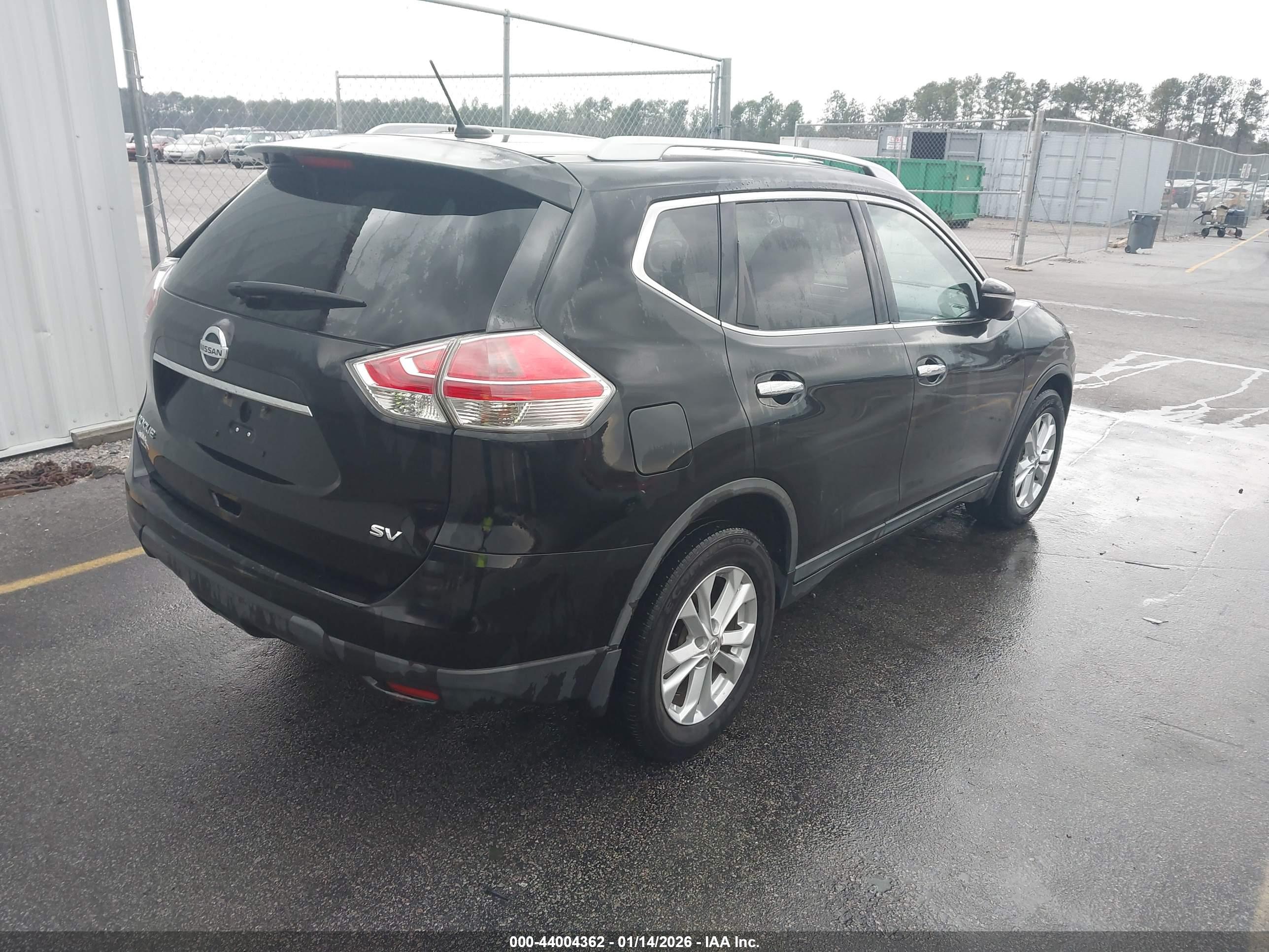 NISSAN ROGUE image 4