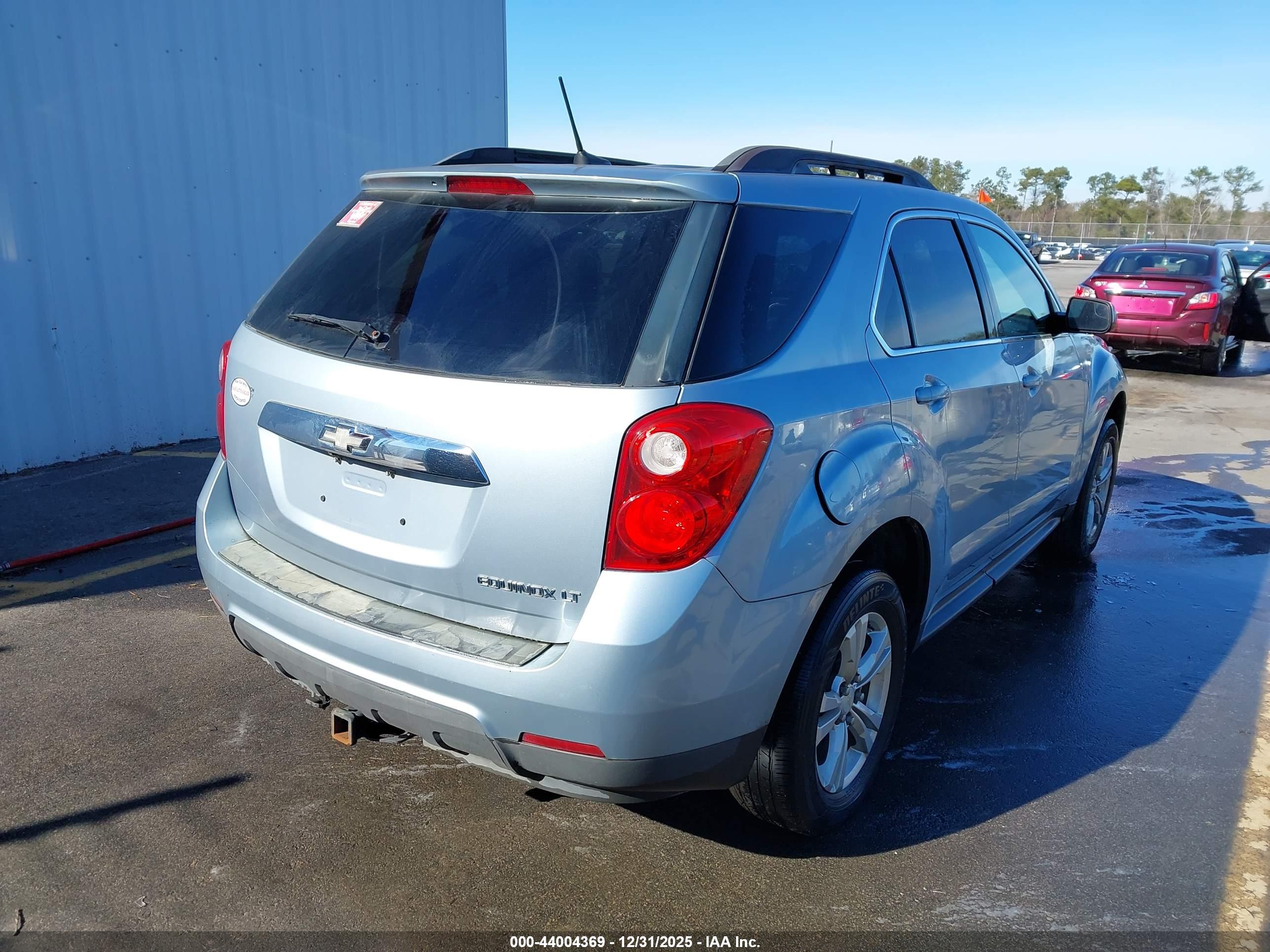 CHEVROLET EQUINOX image 4