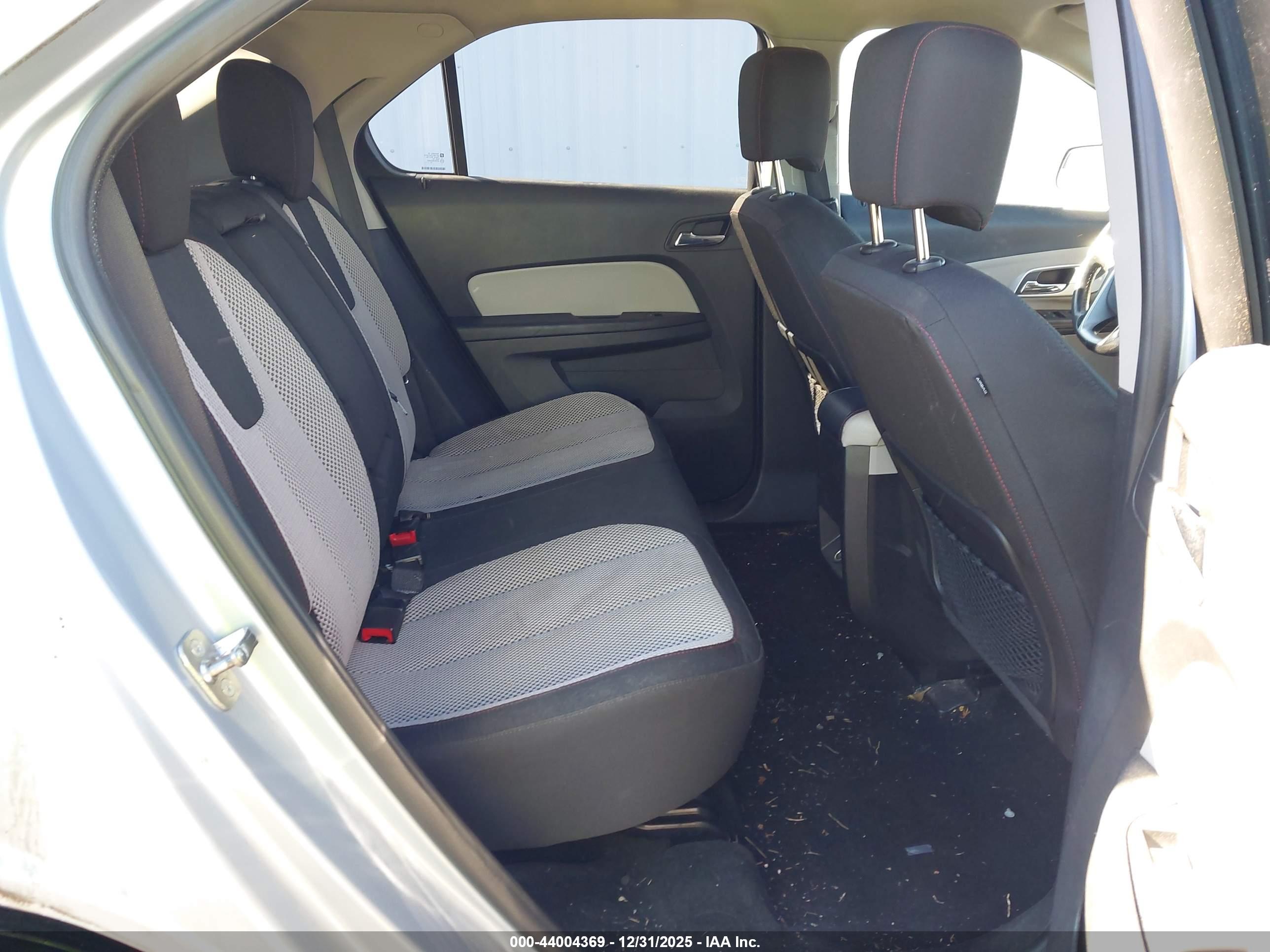 CHEVROLET EQUINOX image 8