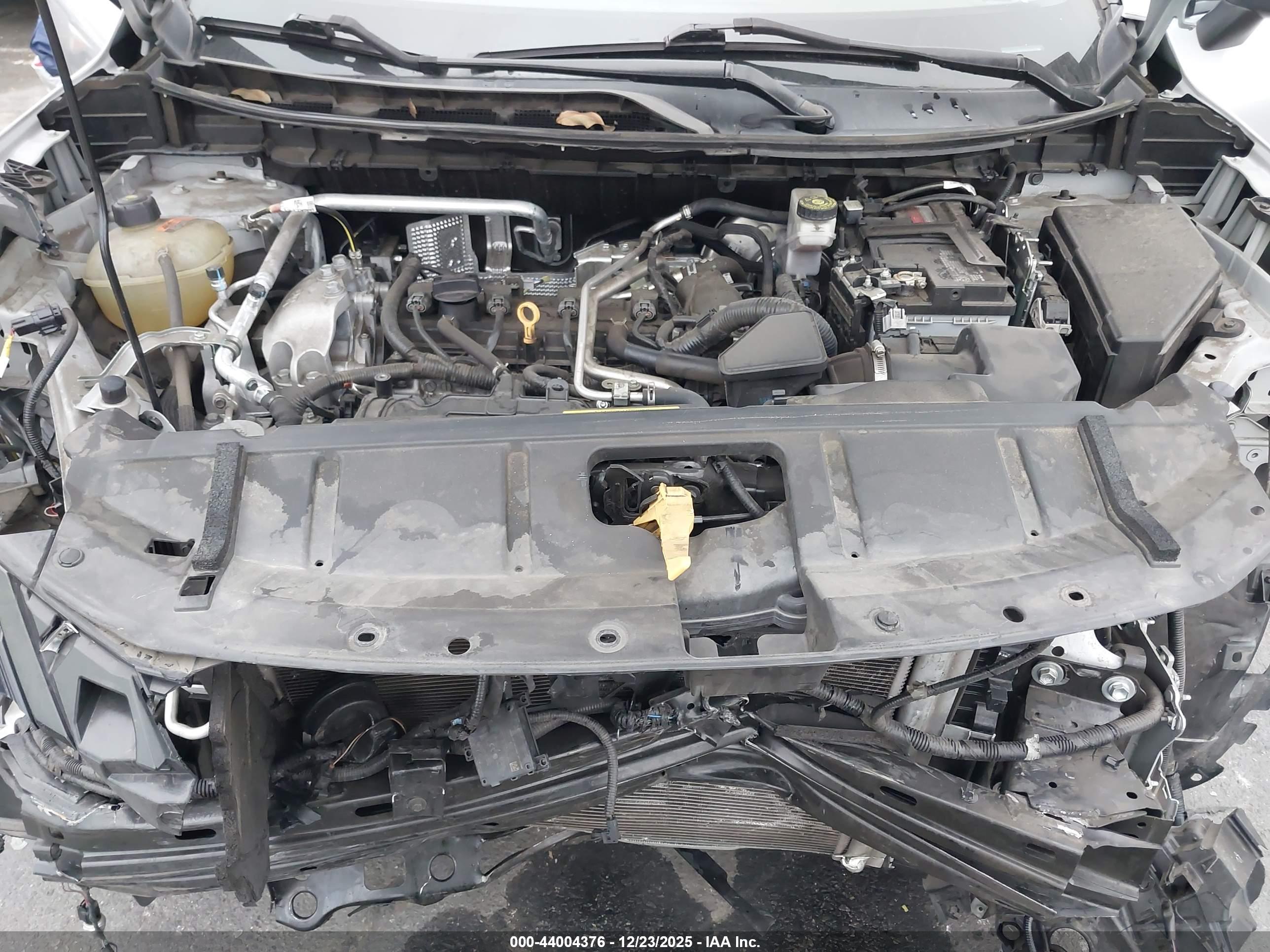 NISSAN ROGUE image 10