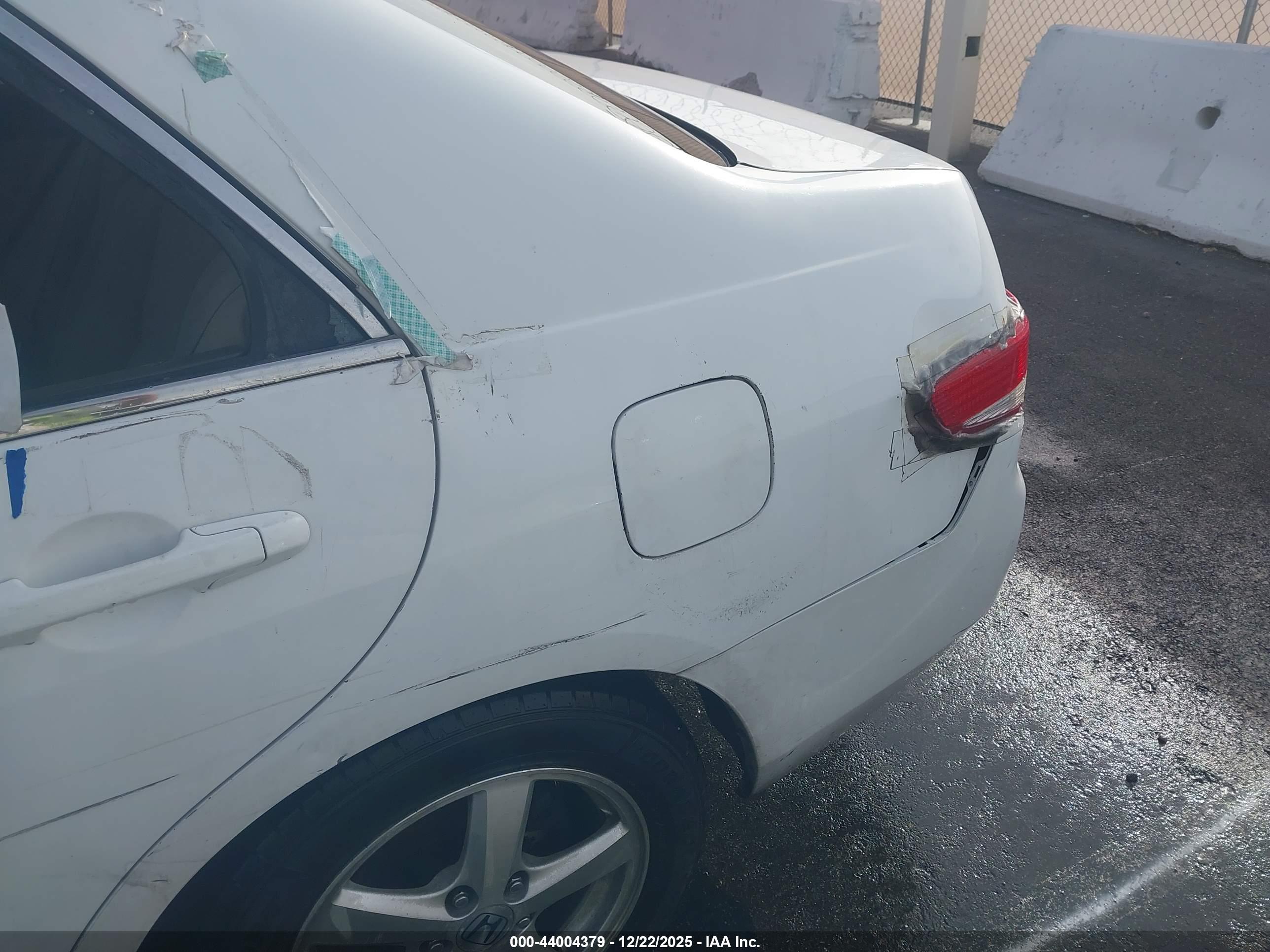 HONDA ACCORD image 6