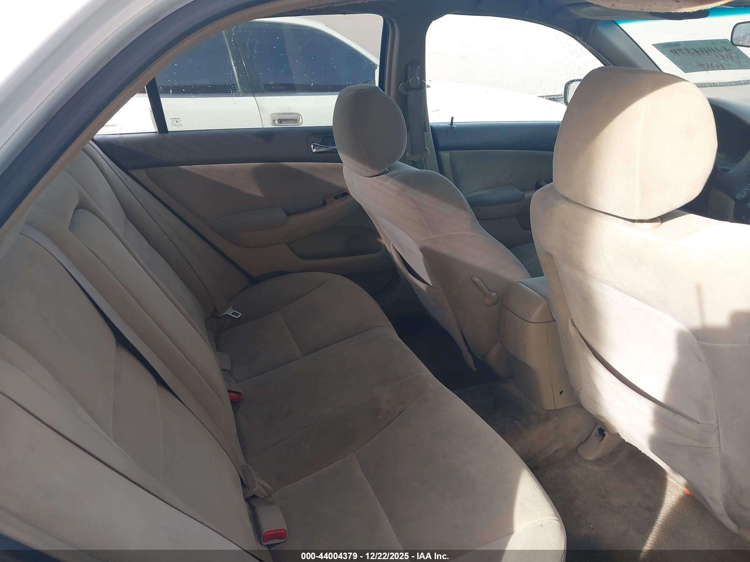 HONDA ACCORD image 8