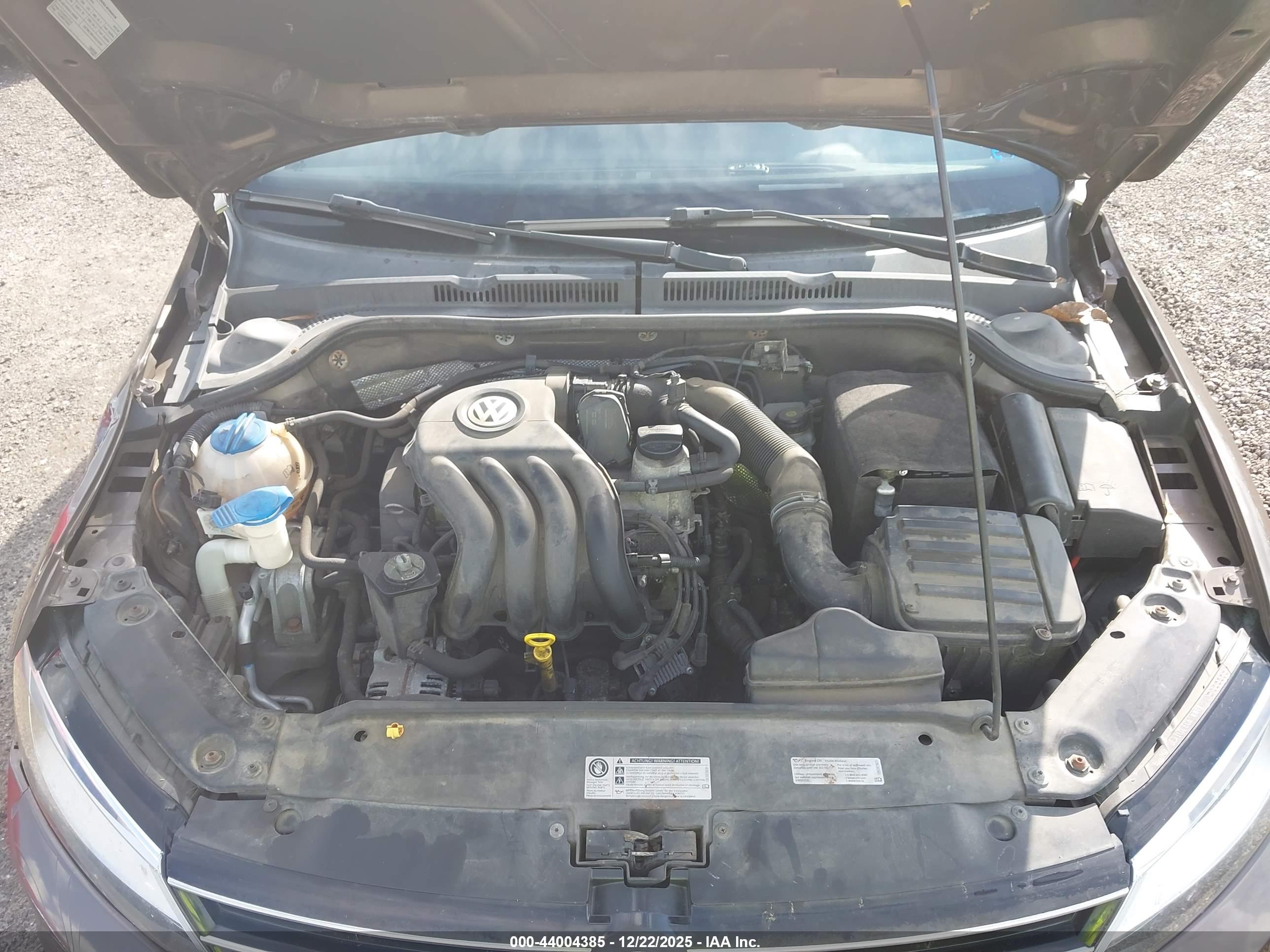 VOLKSWAGEN JETTA image 10