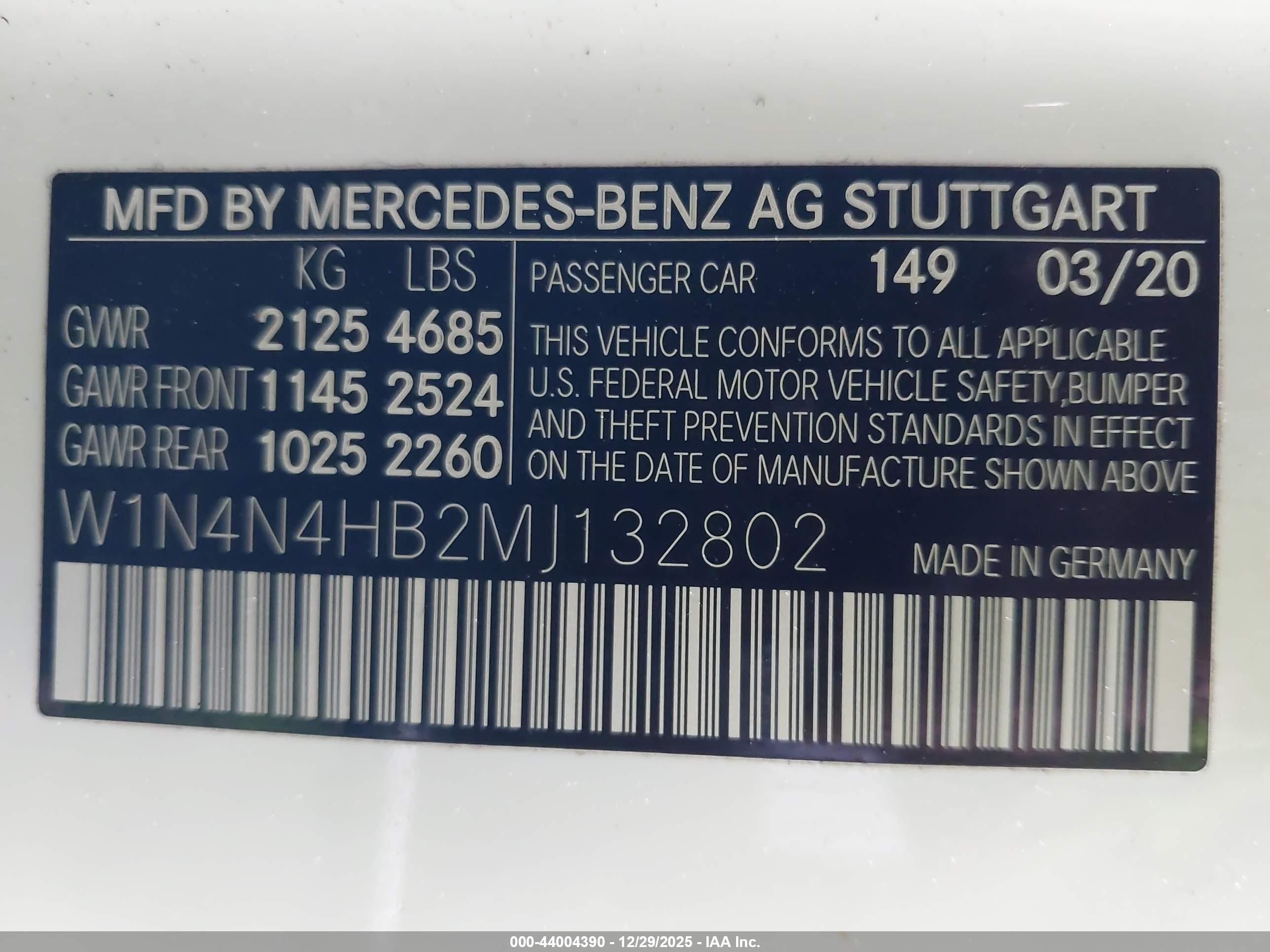 MERCEDES-BENZ GLA image 9