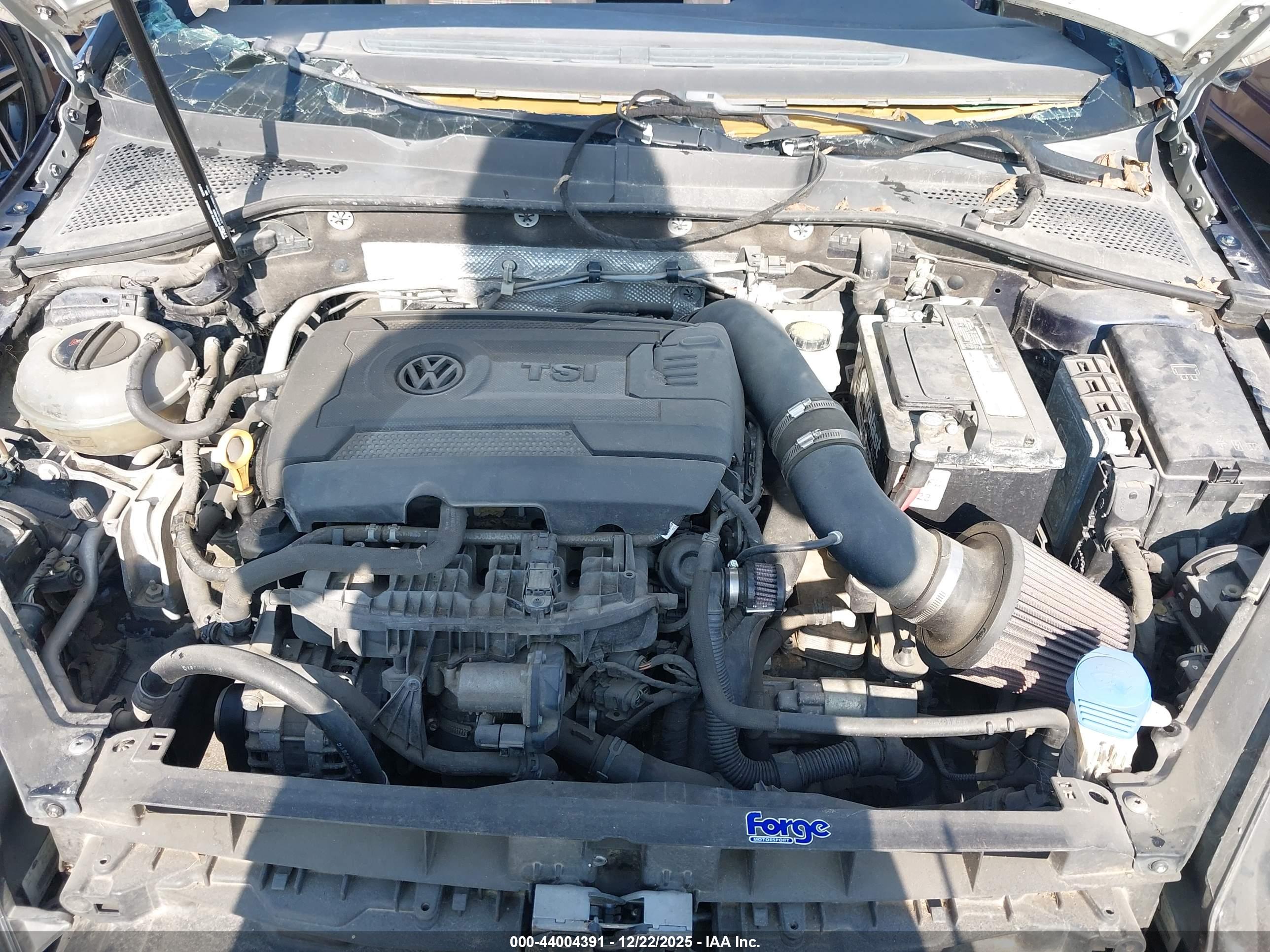 VOLKSWAGEN GOLF image 10