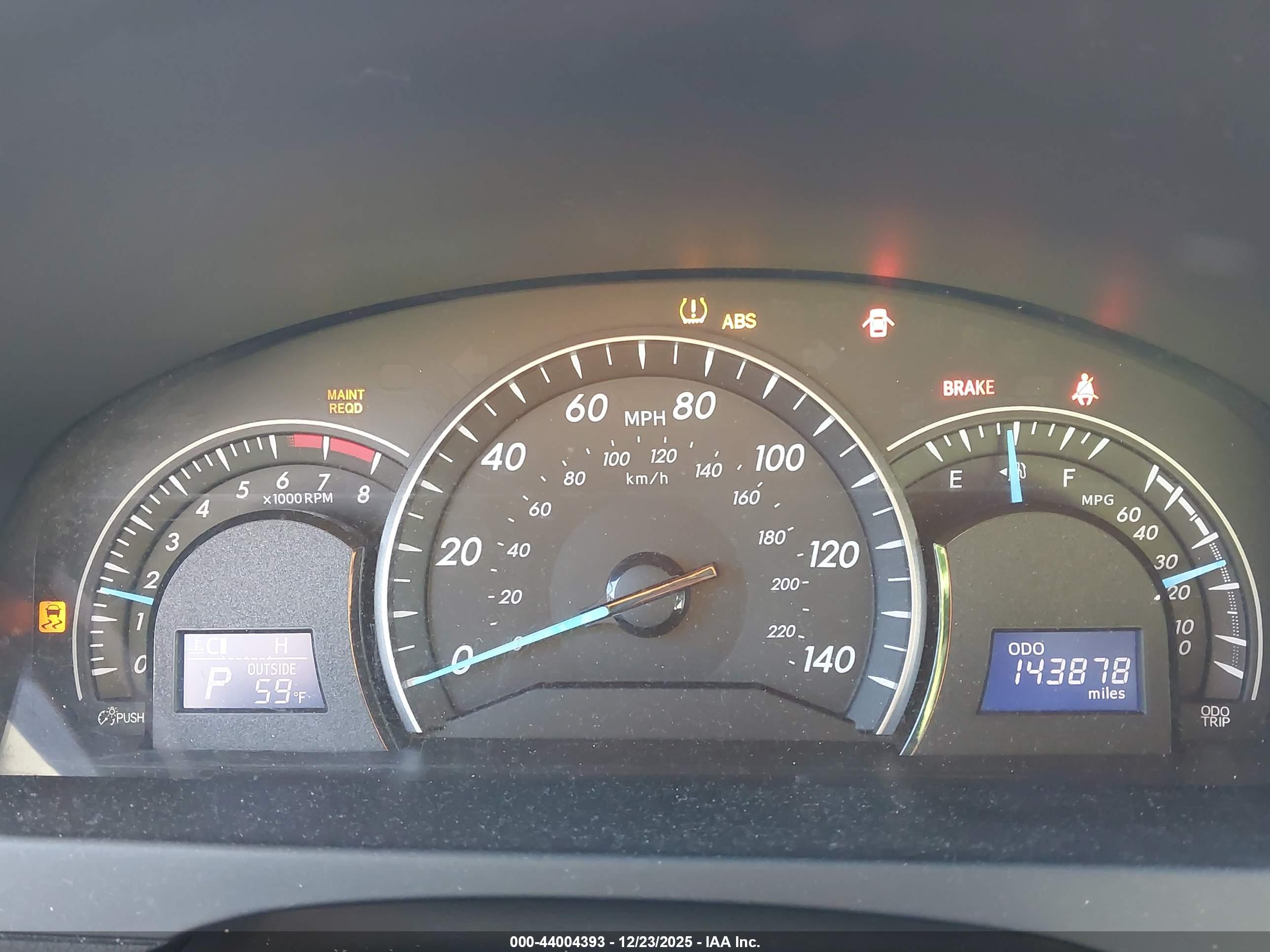 TOYOTA CAMRY image 7