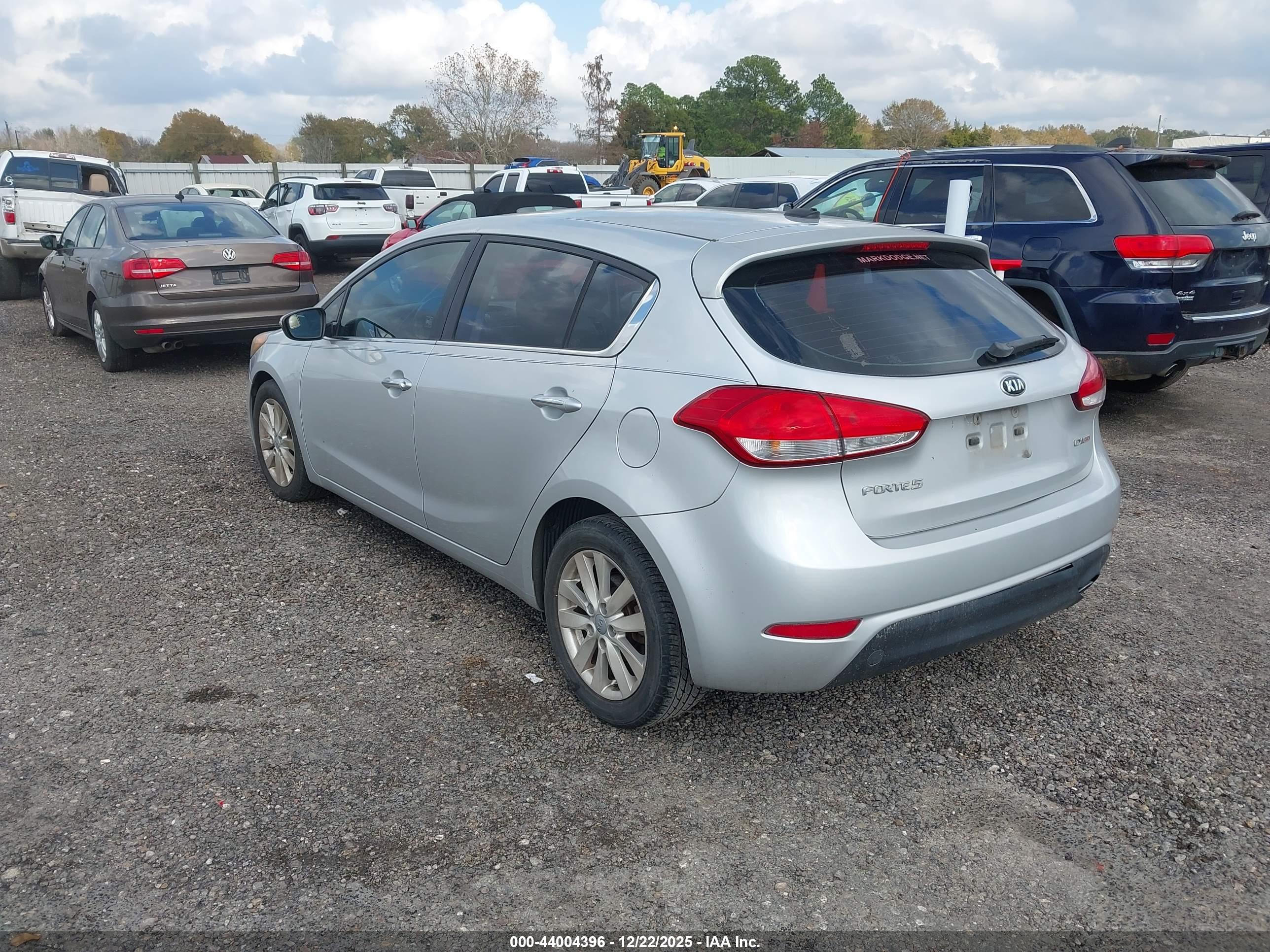 KIA FORTE image 3