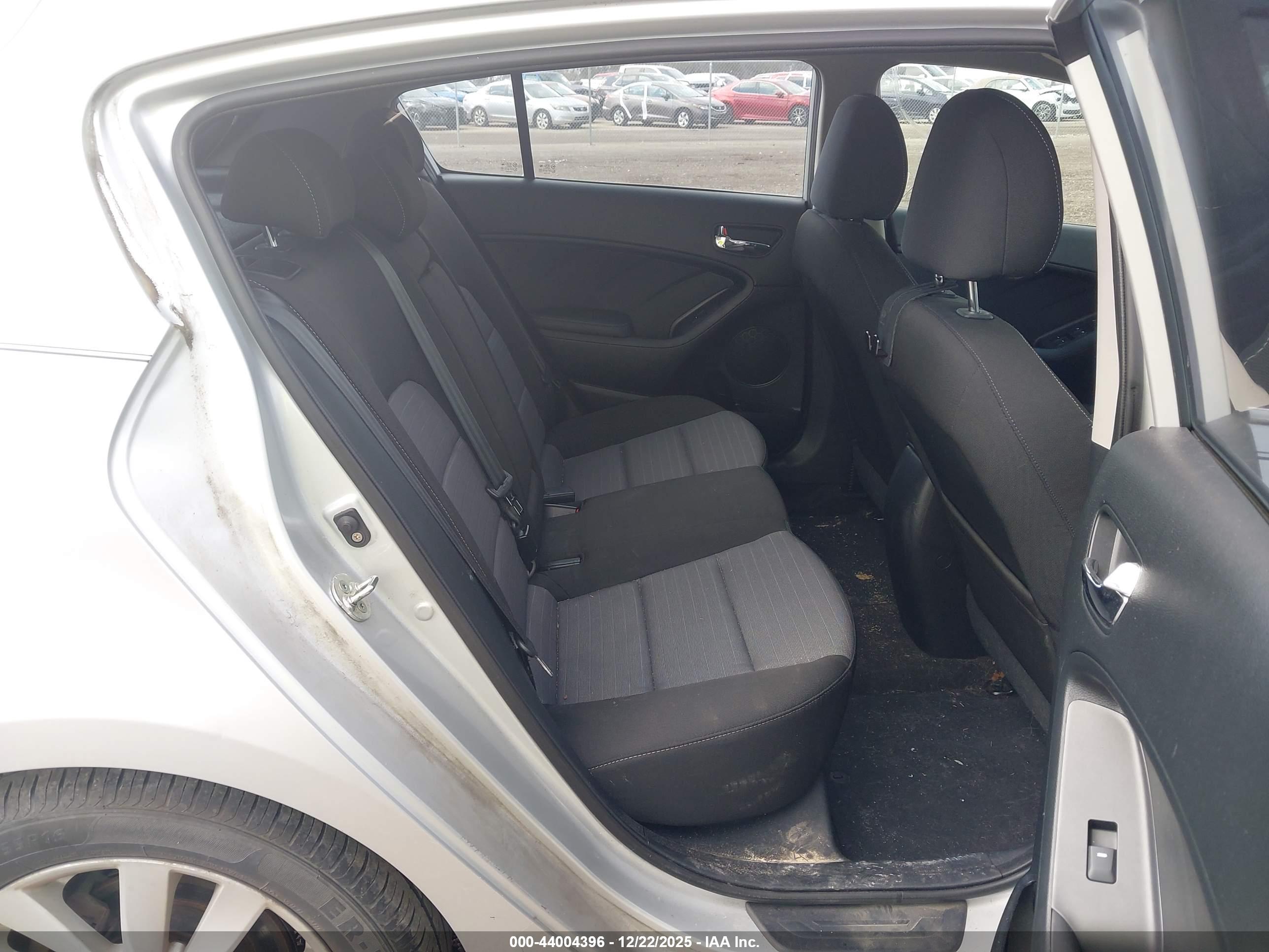 KIA FORTE image 8