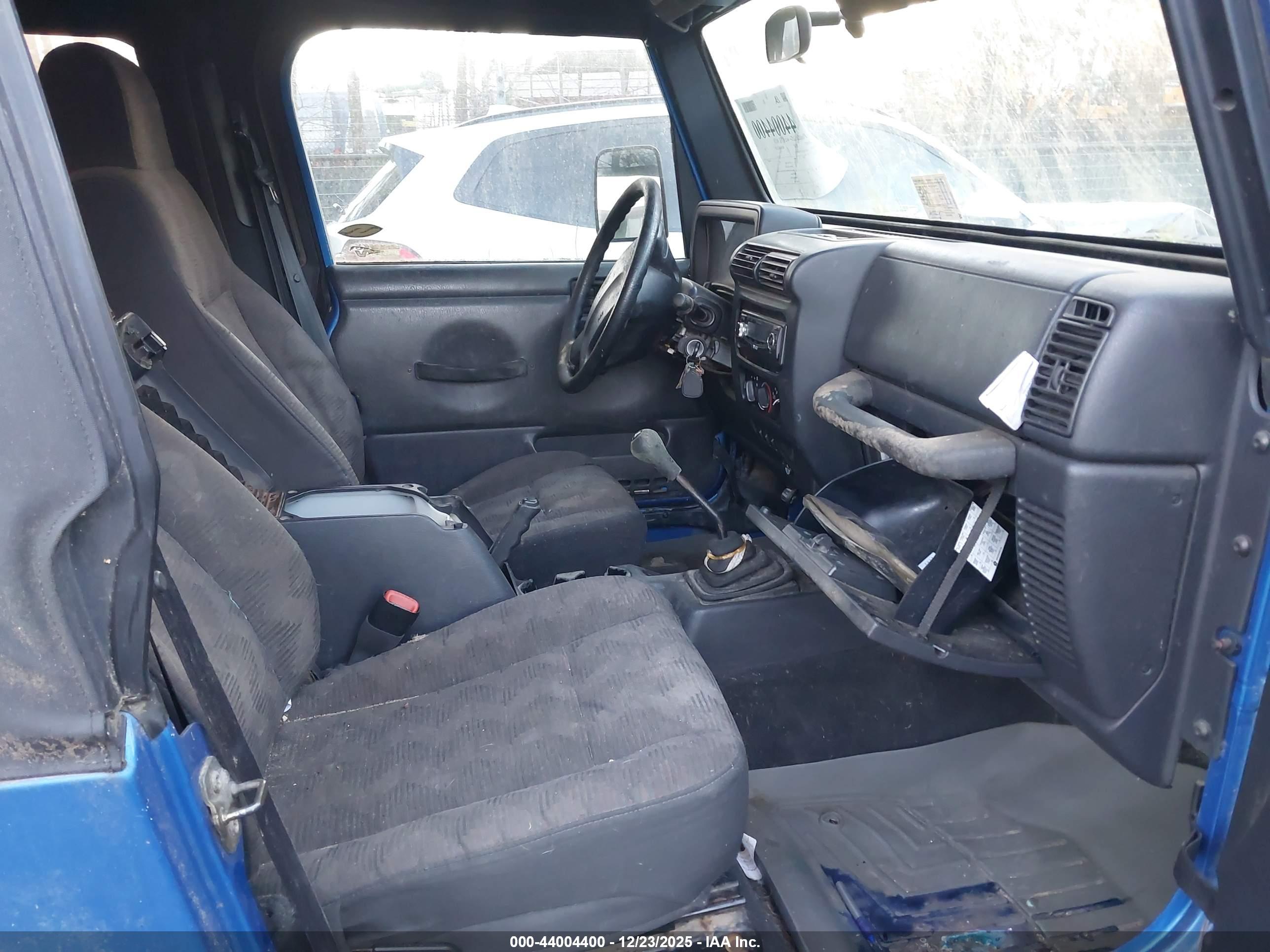 JEEP WRANGLER image 5