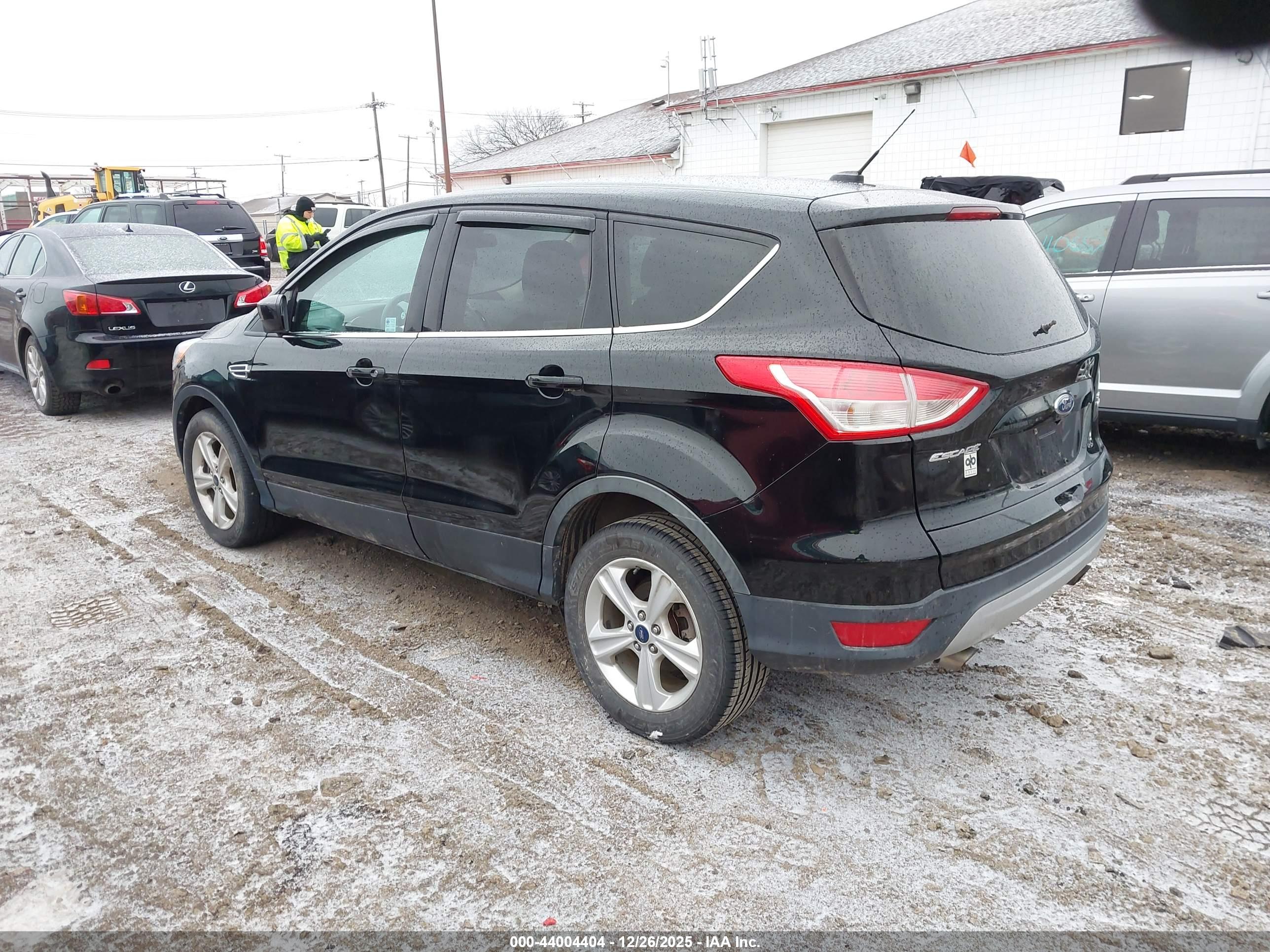 FORD ESCAPE image 3