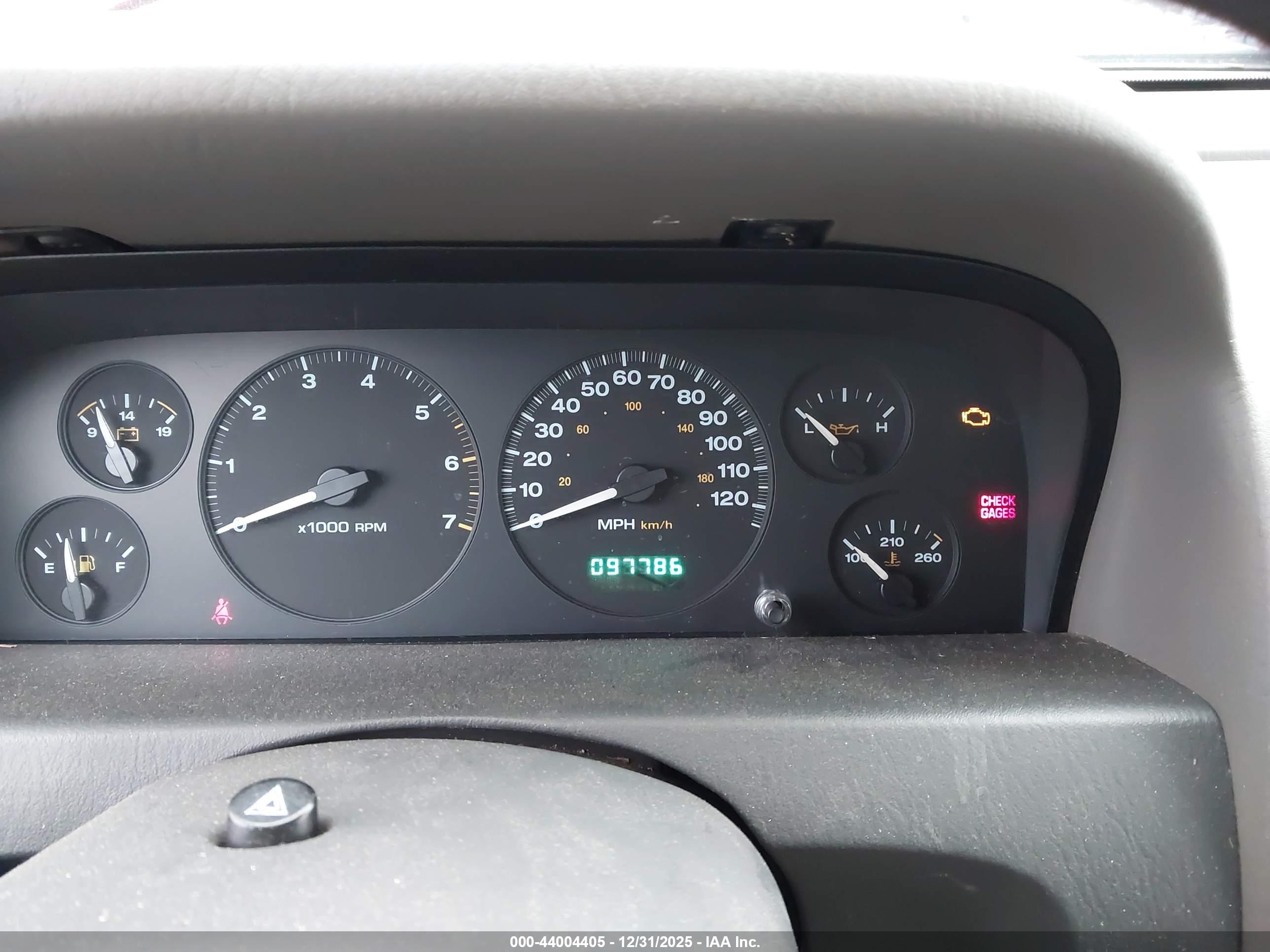 JEEP GRAND image 7
