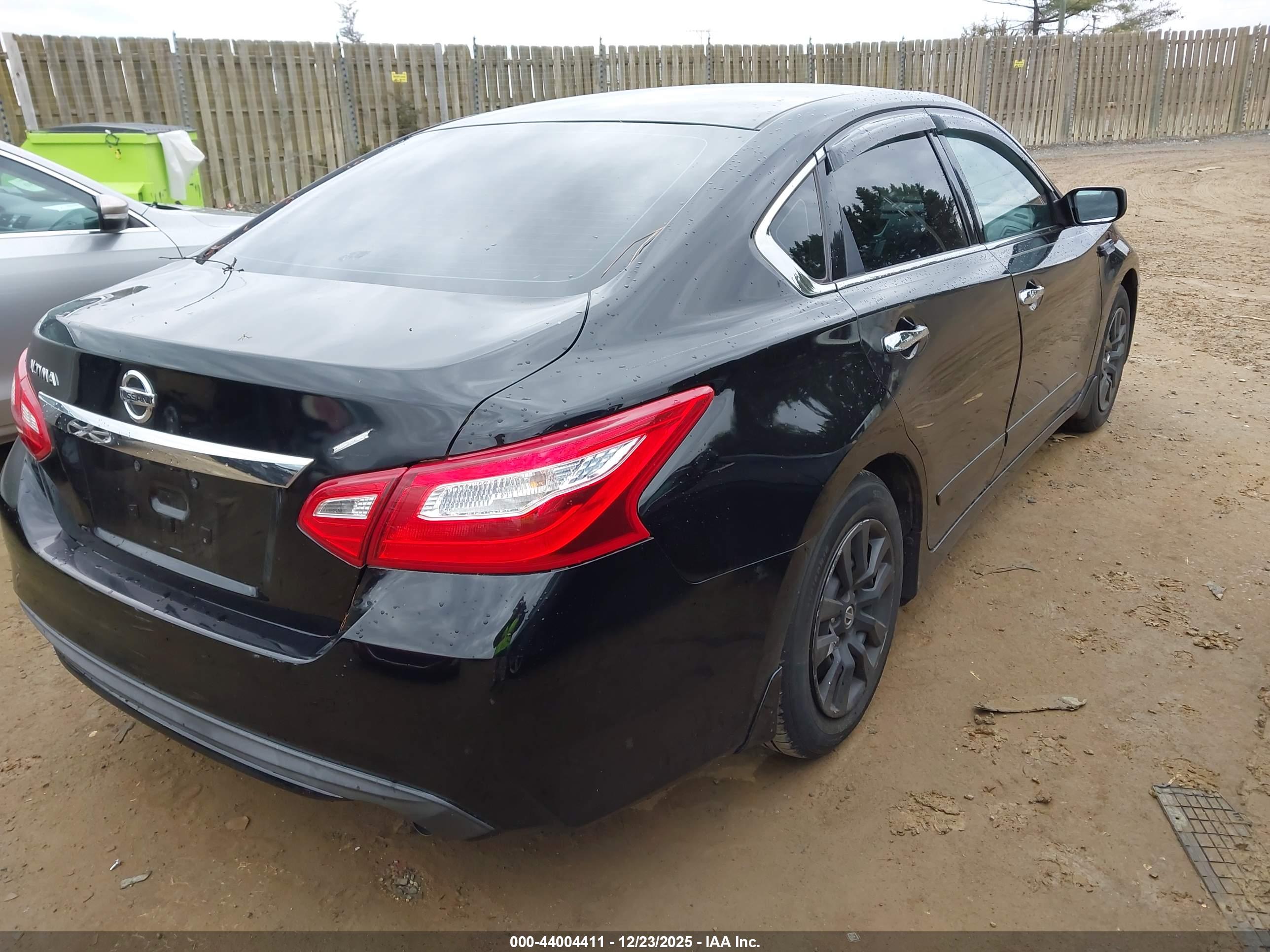 NISSAN ALTIMA image 4