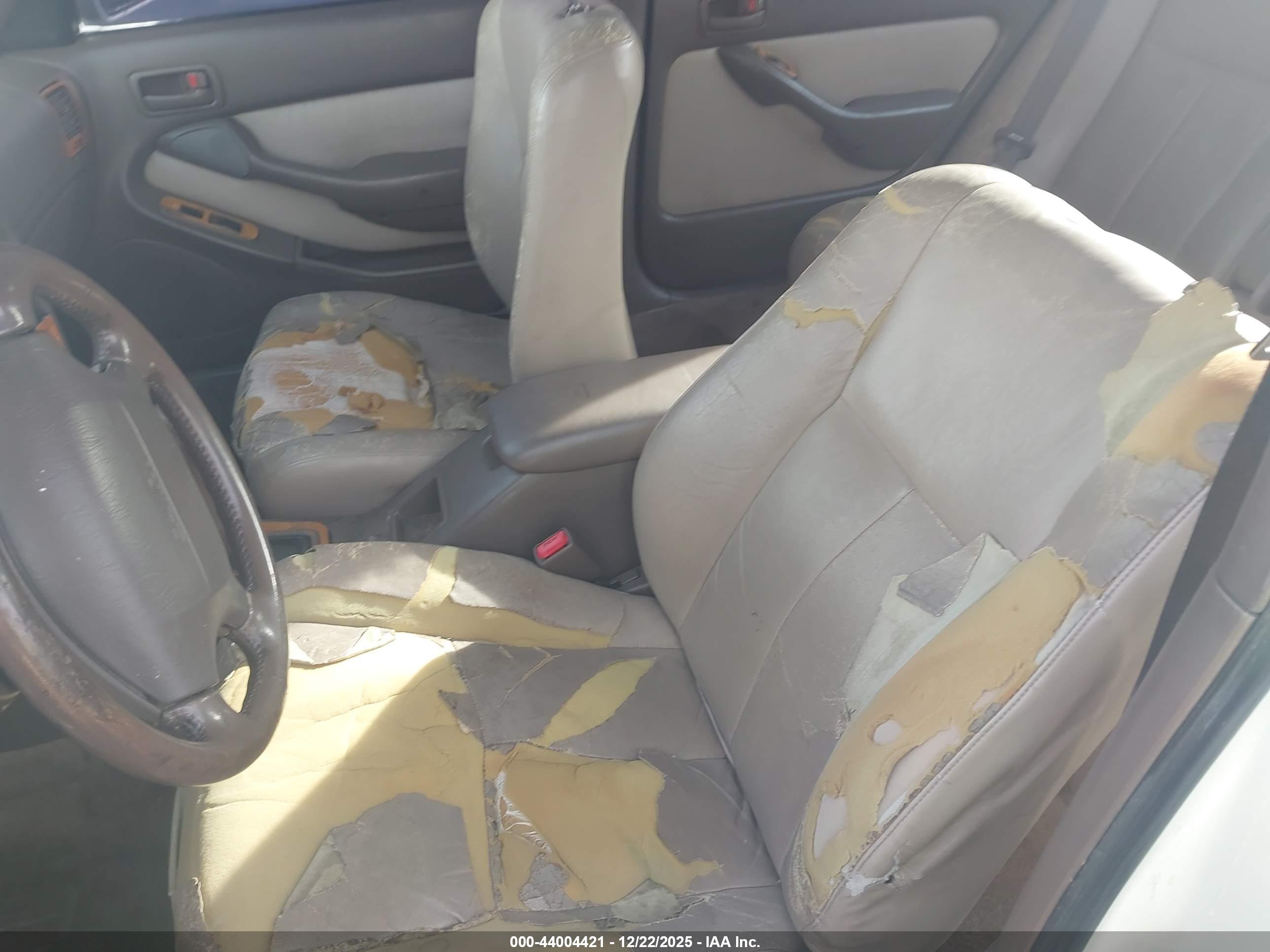 TOYOTA CAMRY image 6
