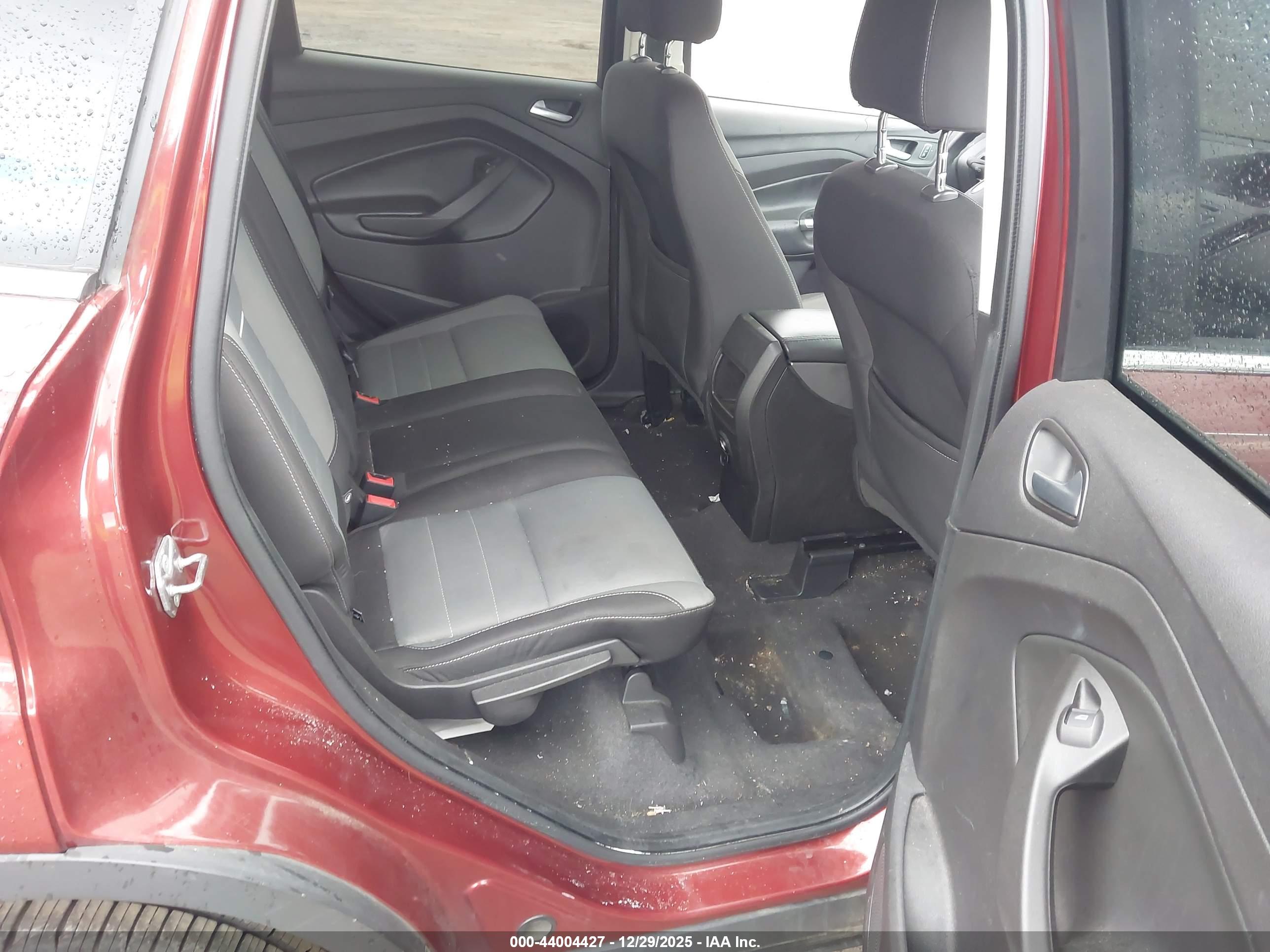 FORD ESCAPE image 8