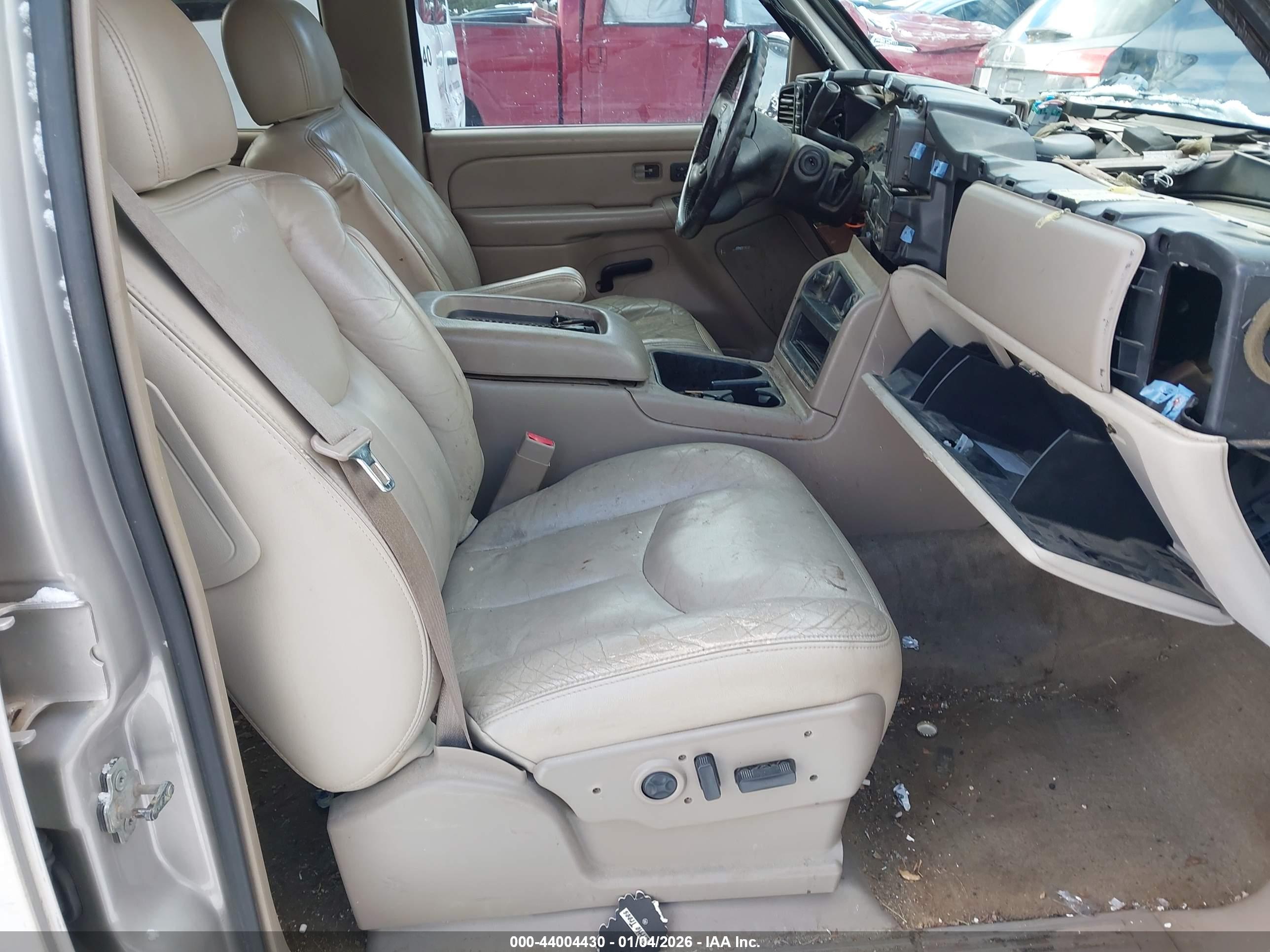 GMC YUKON image 5