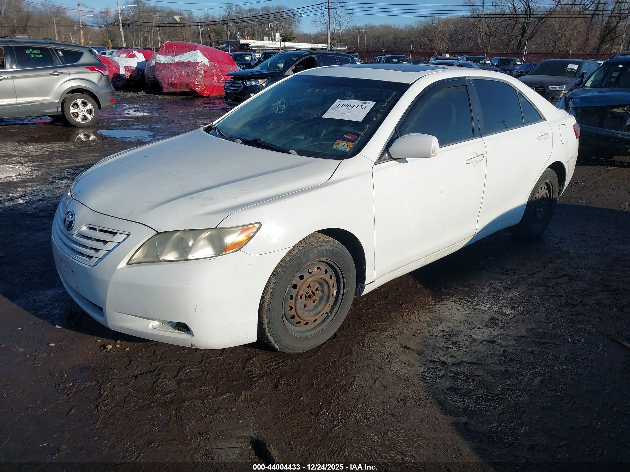 TOYOTA CAMRY image 6