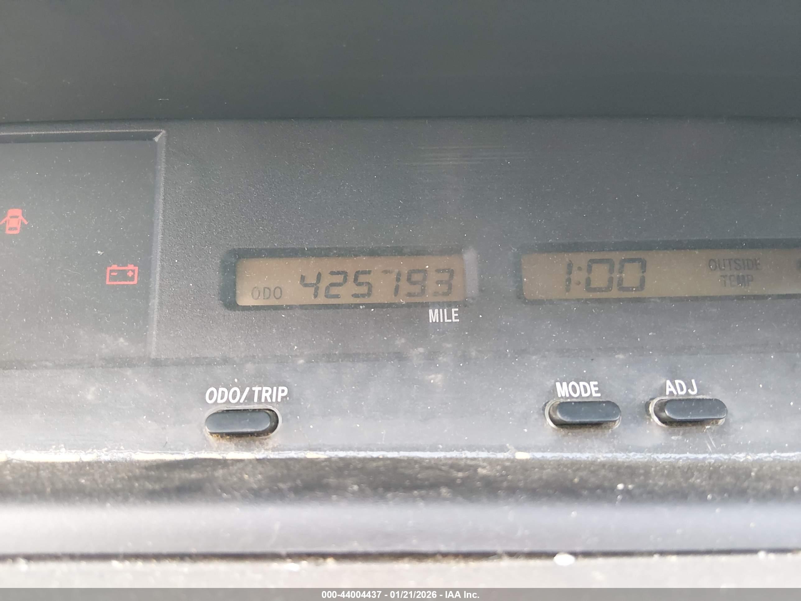 TOYOTA AVALON image 7