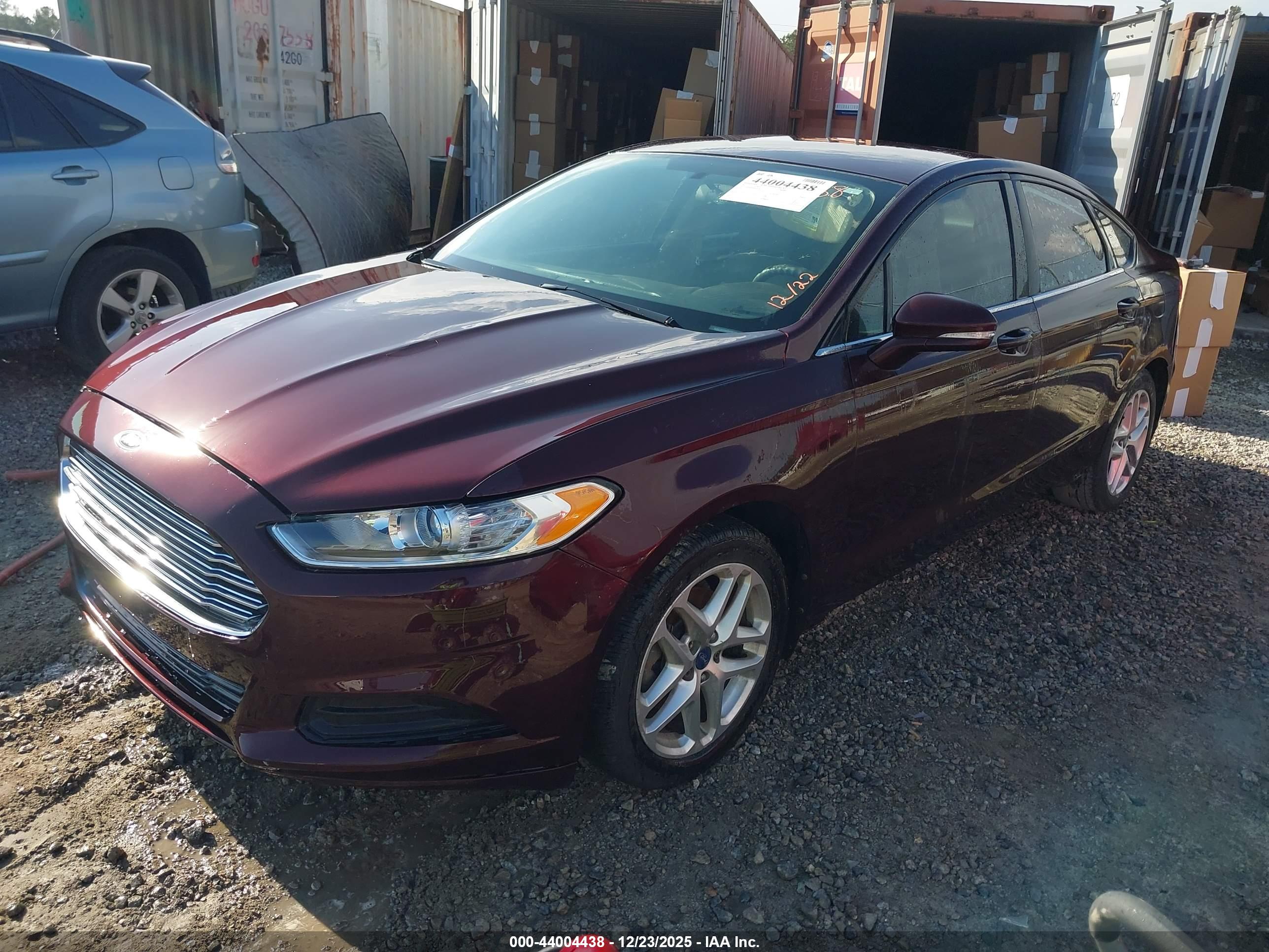 FORD FUSION image 2